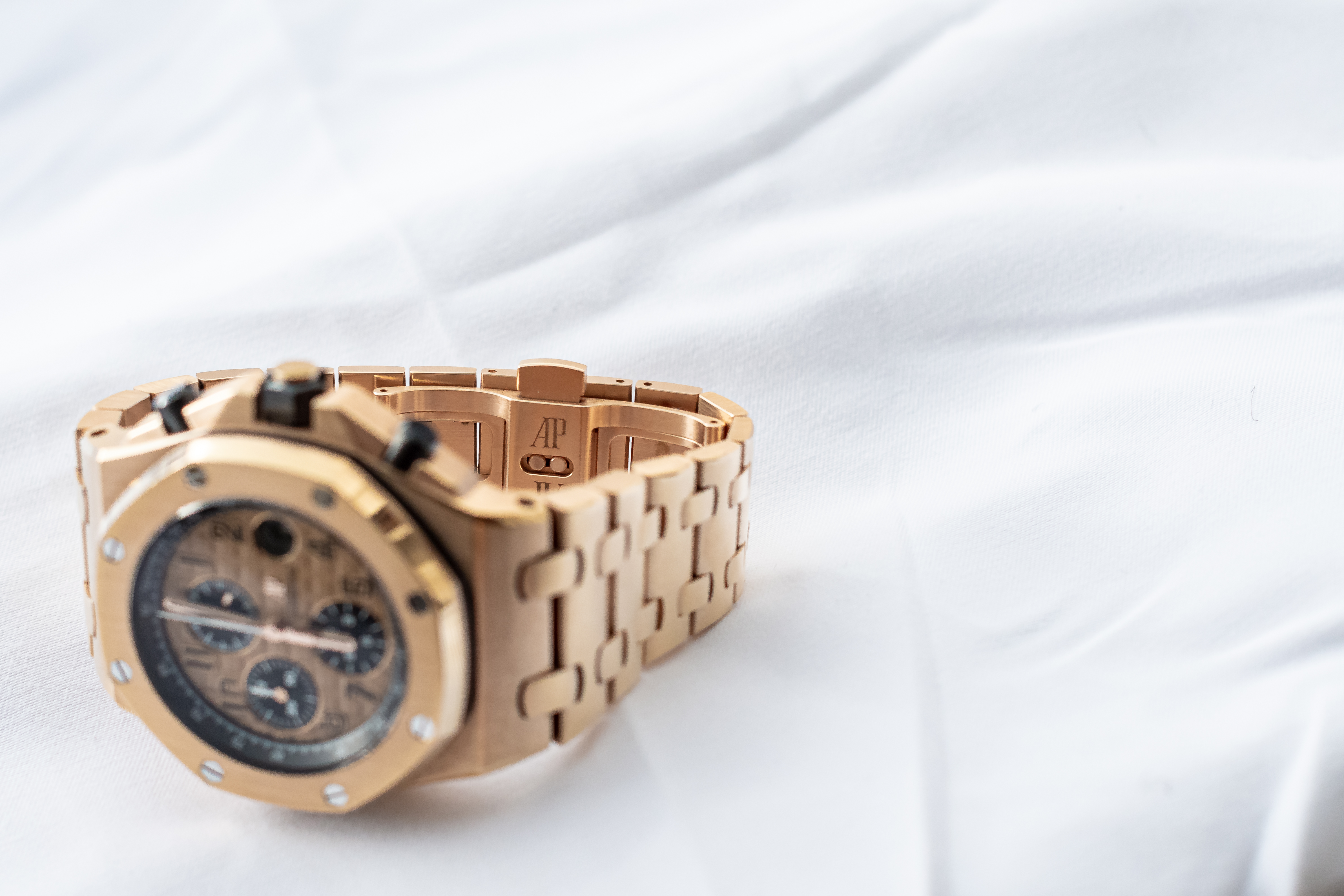 ap brick rose gold