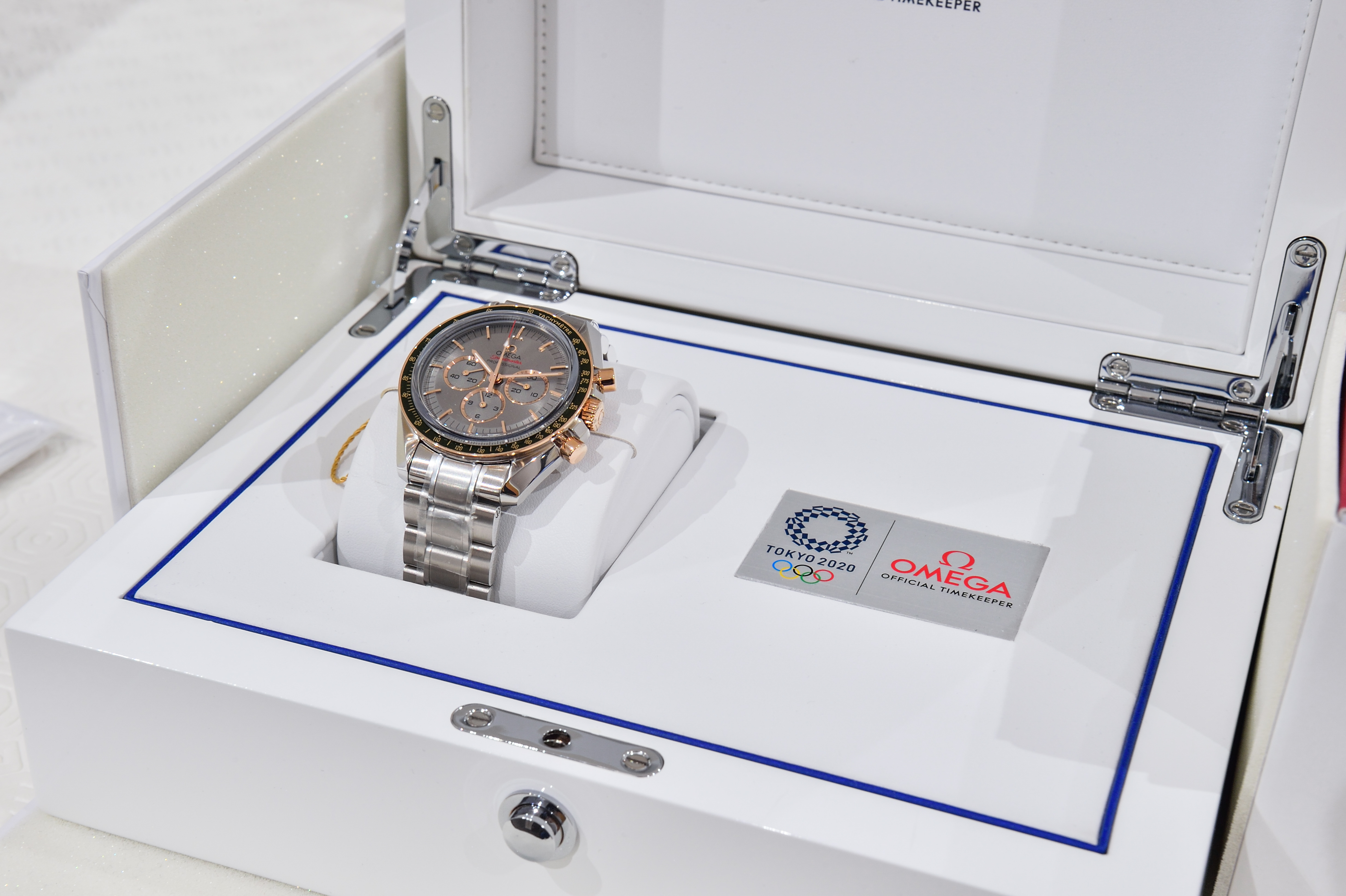 35TH ANNIVERSARY MEMORIAL BOX HIDEKI CO… Memorial Display Case HC-HMHD-22M1FC- – BizChair