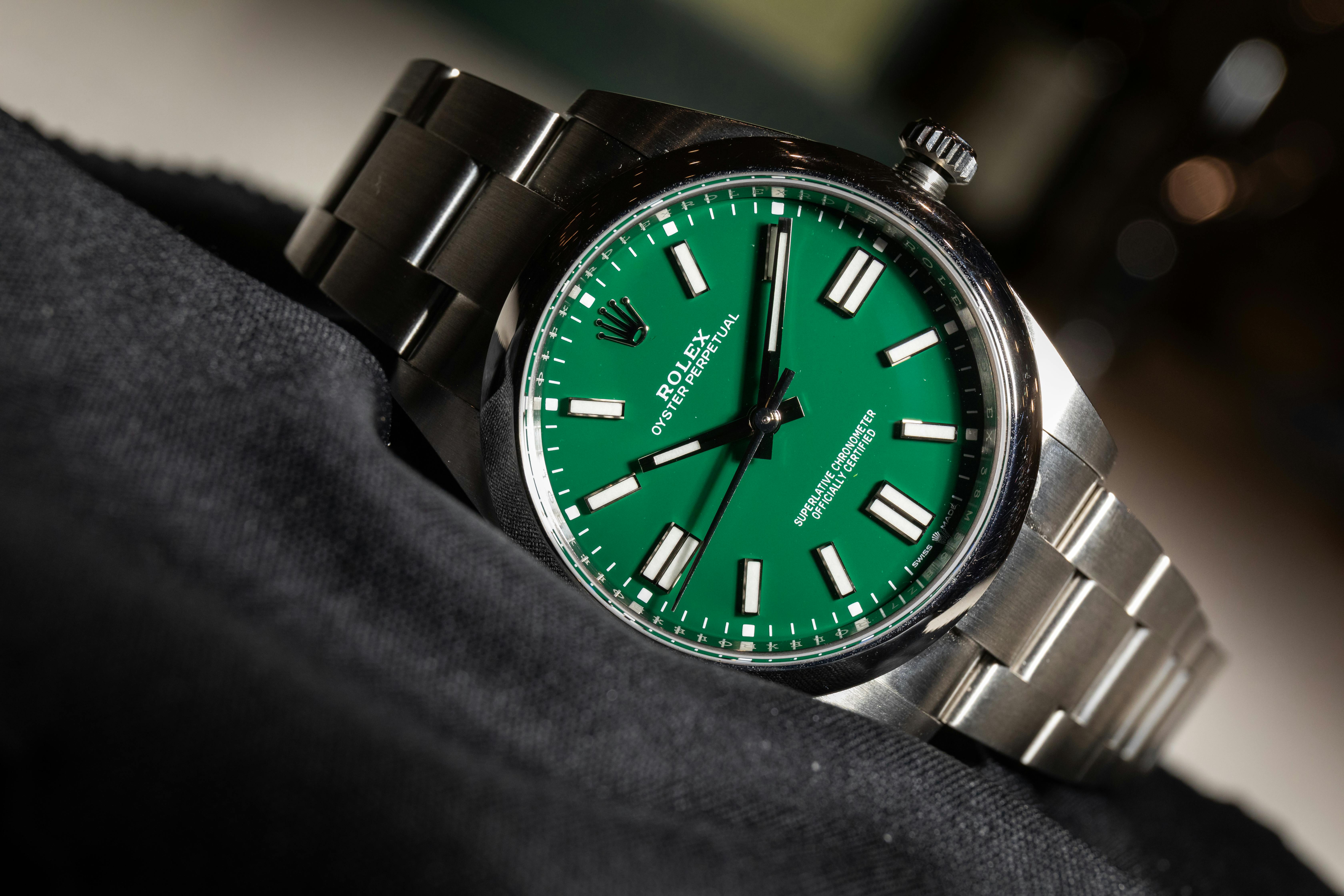 2021 ROLEX OYSTER PERPETUAL 41 GREEN For Sale By Auction In Guilford 2021-rolex-oyster-perpetual-41-green-for-sale-by-auction-in-guilford
