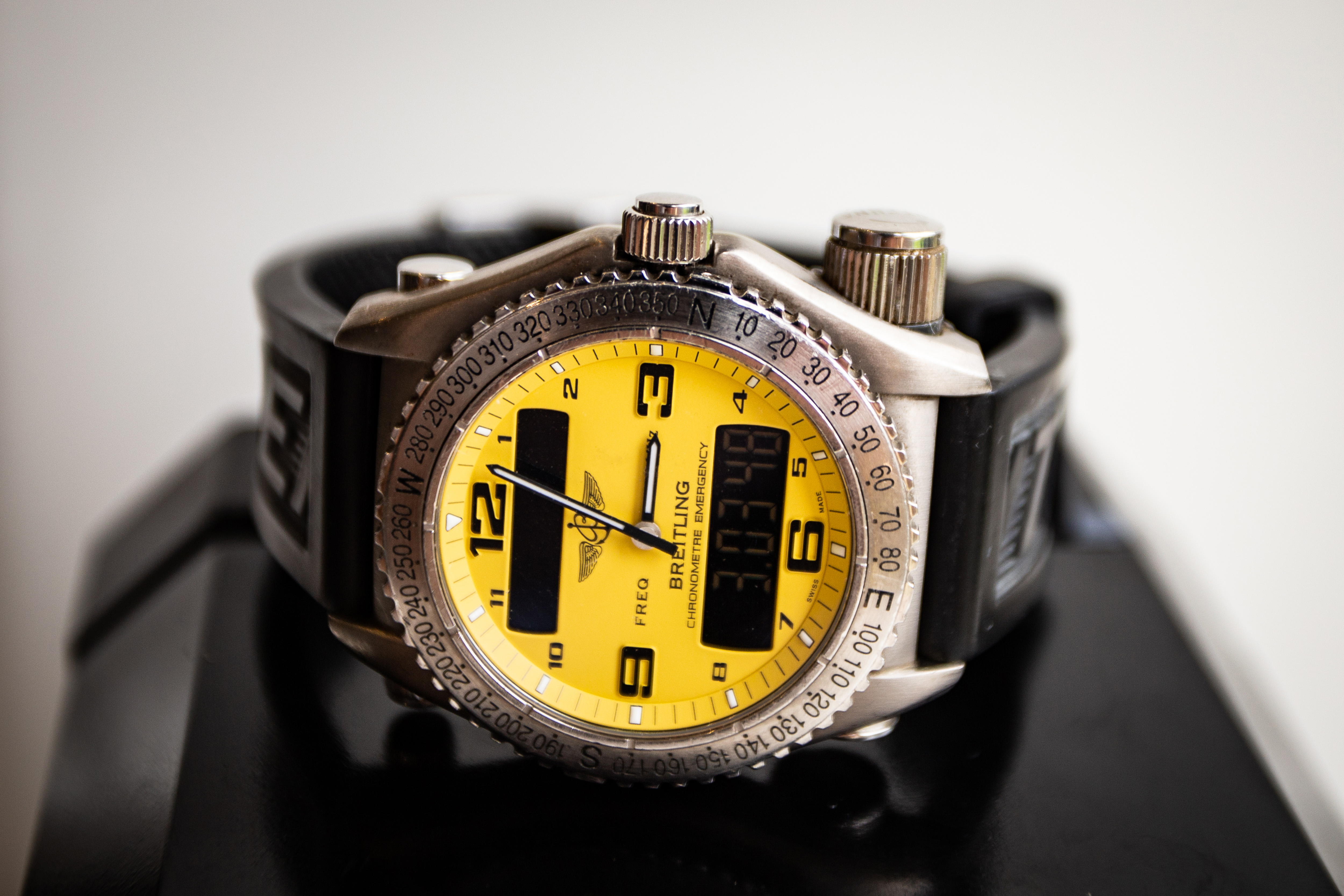 Breitling emergency hot sale yellow dial