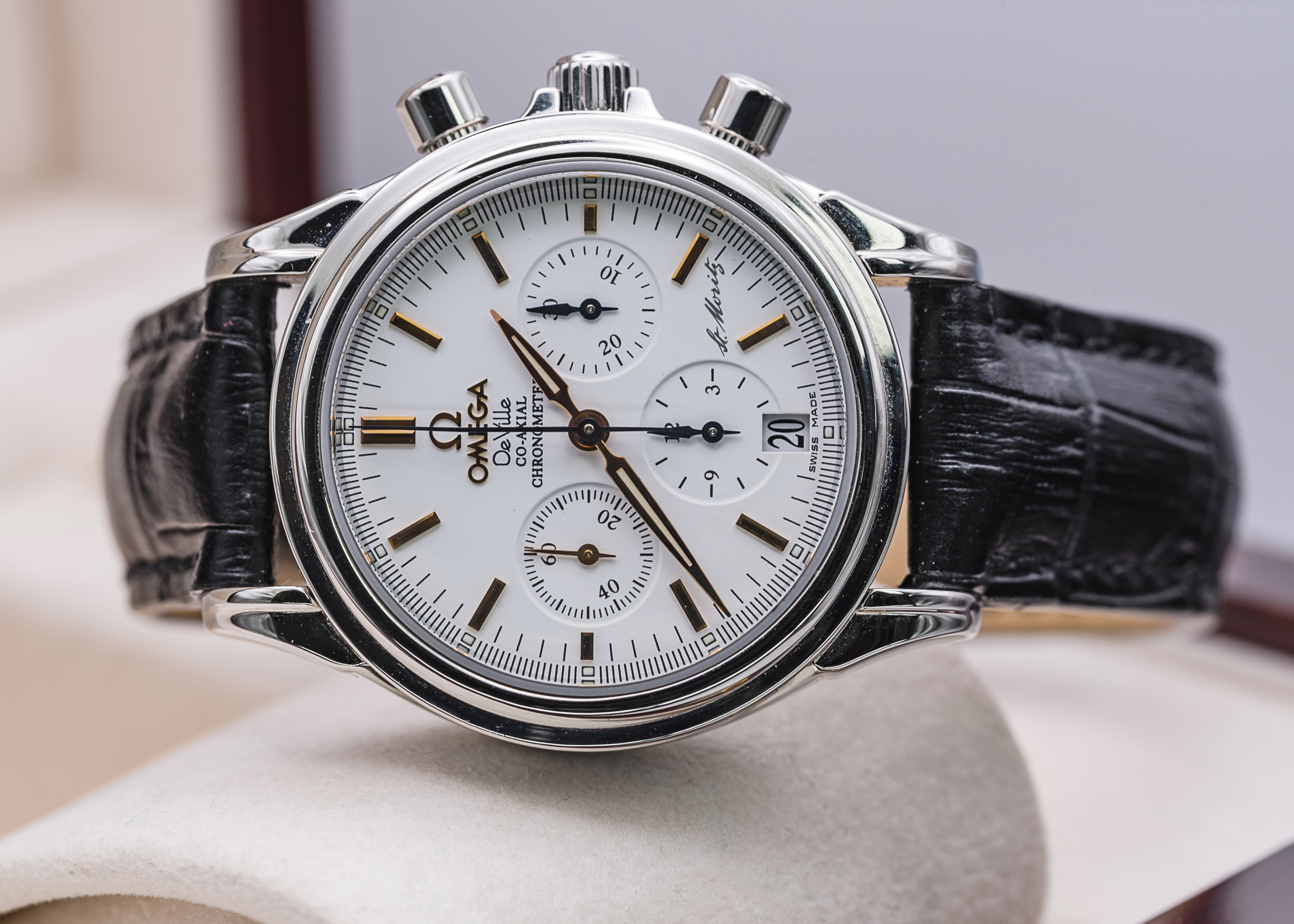 2000'S OMEGA DE VILLE ST. MORITZ for sale by auction in Woodford