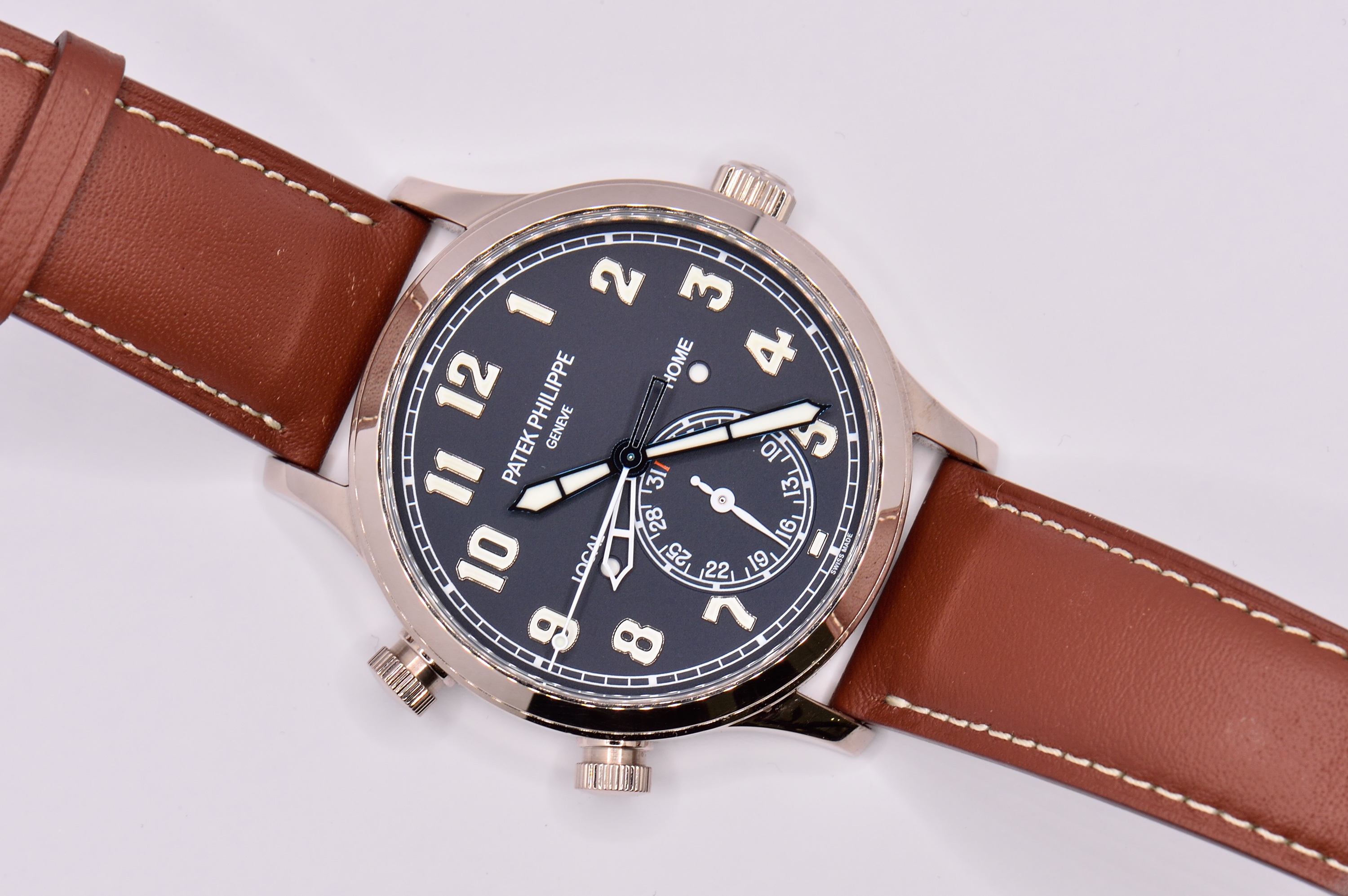 Patek philippe calatrava pilot 2025 travel time for sale