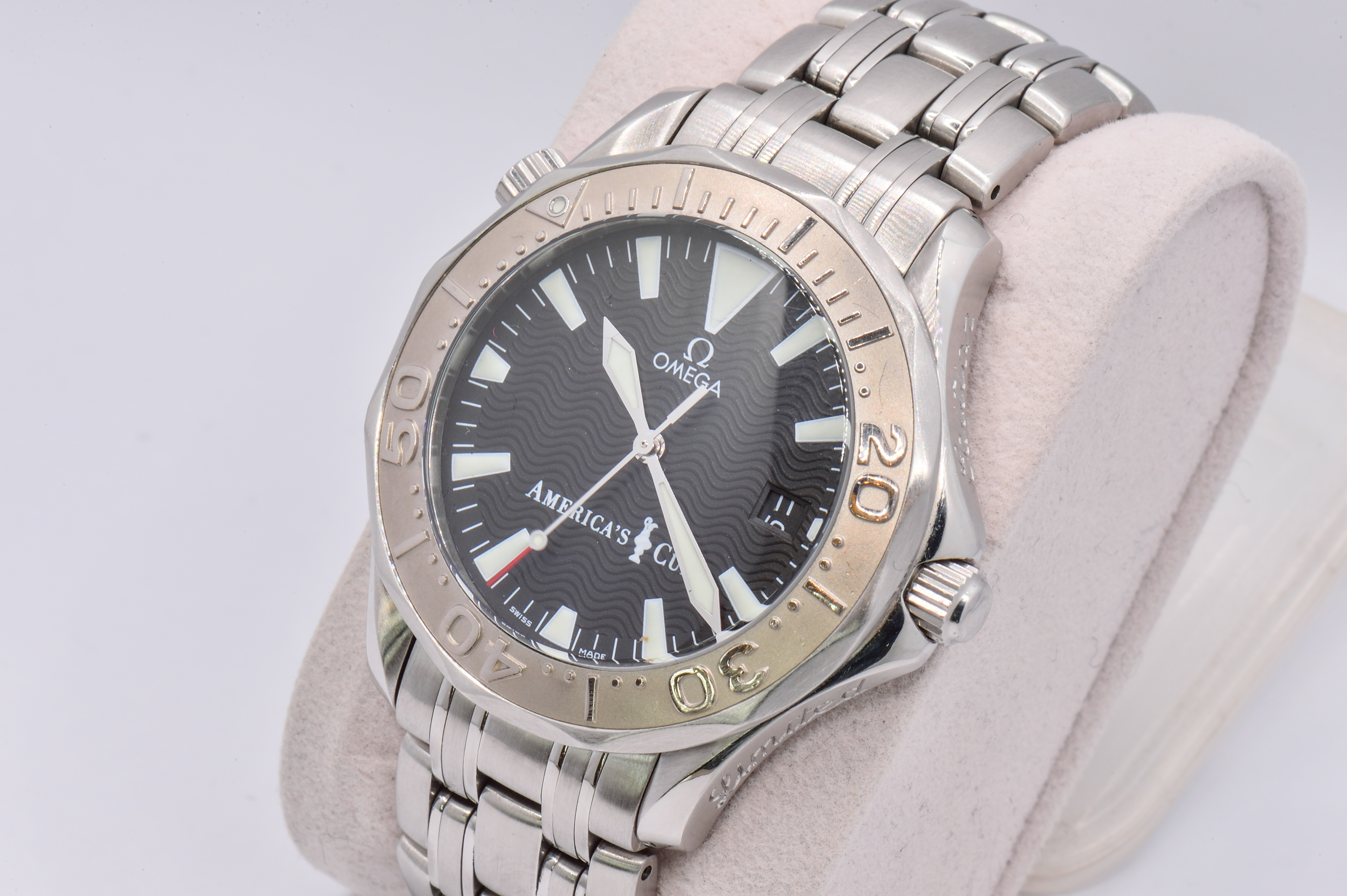 Omega hotsell seamaster 2007