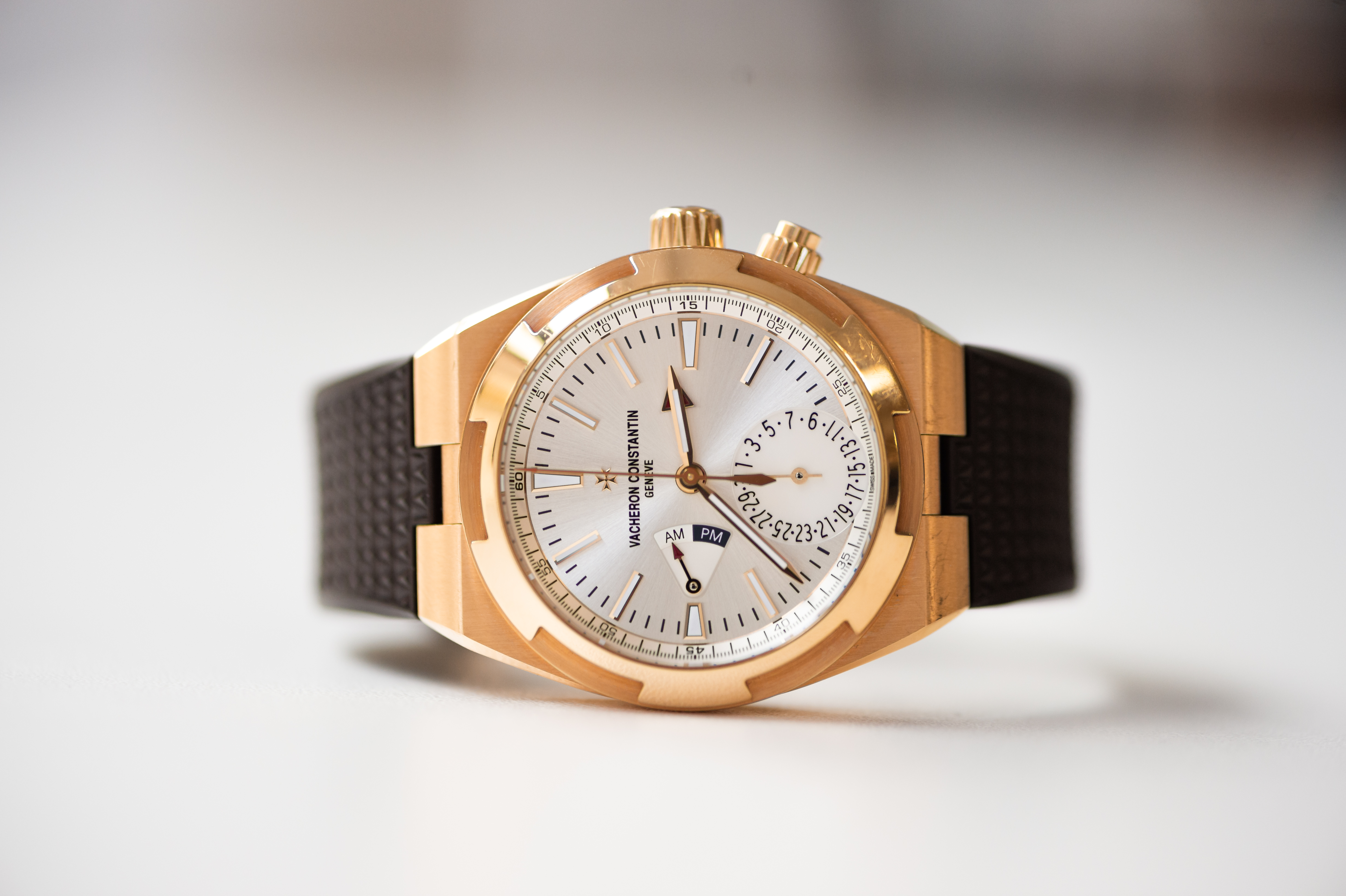 2019 VACHERON CONSTANTIN OVERSEAS DUAL TIME for sale in London