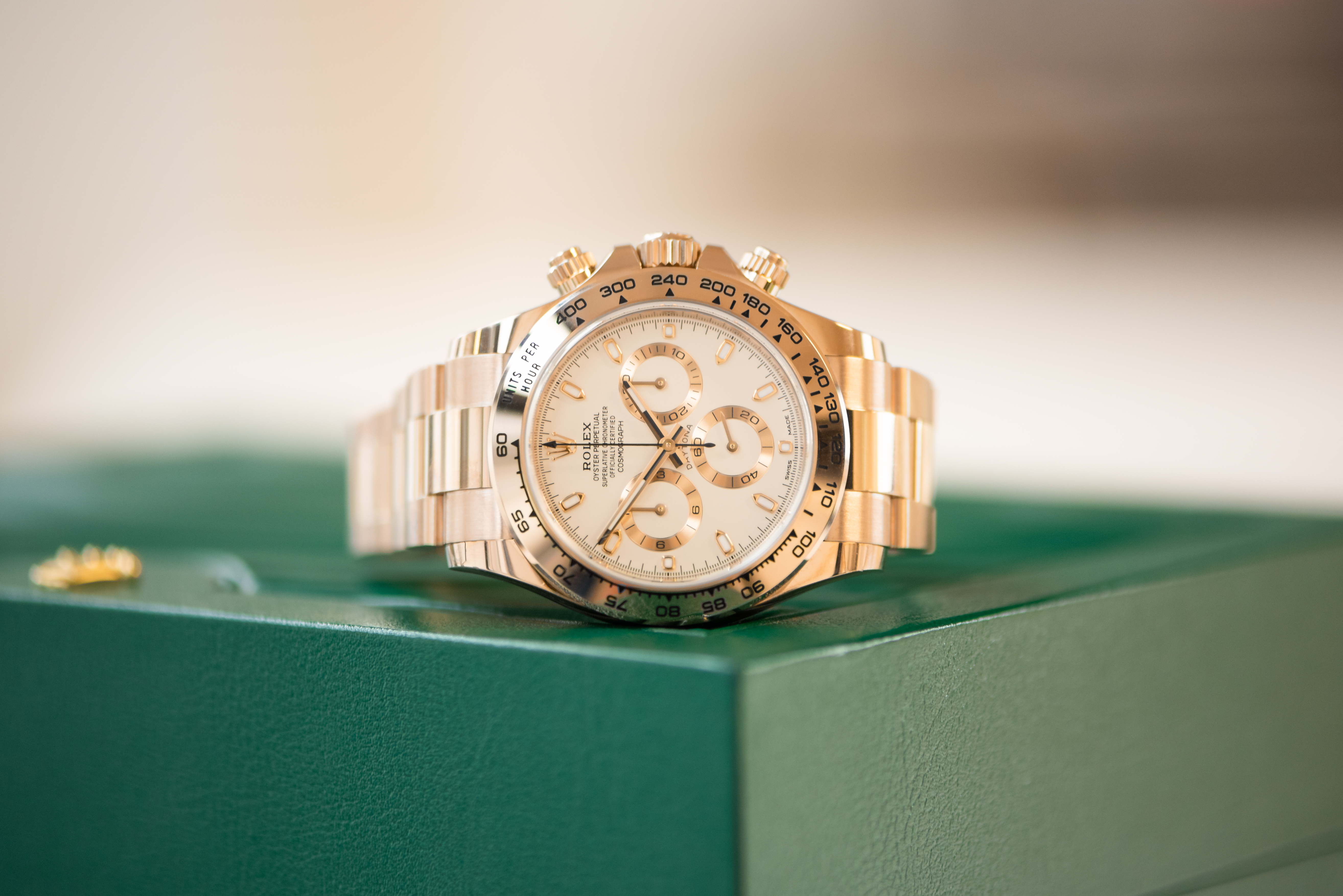 Rose gold best sale daytona for sale