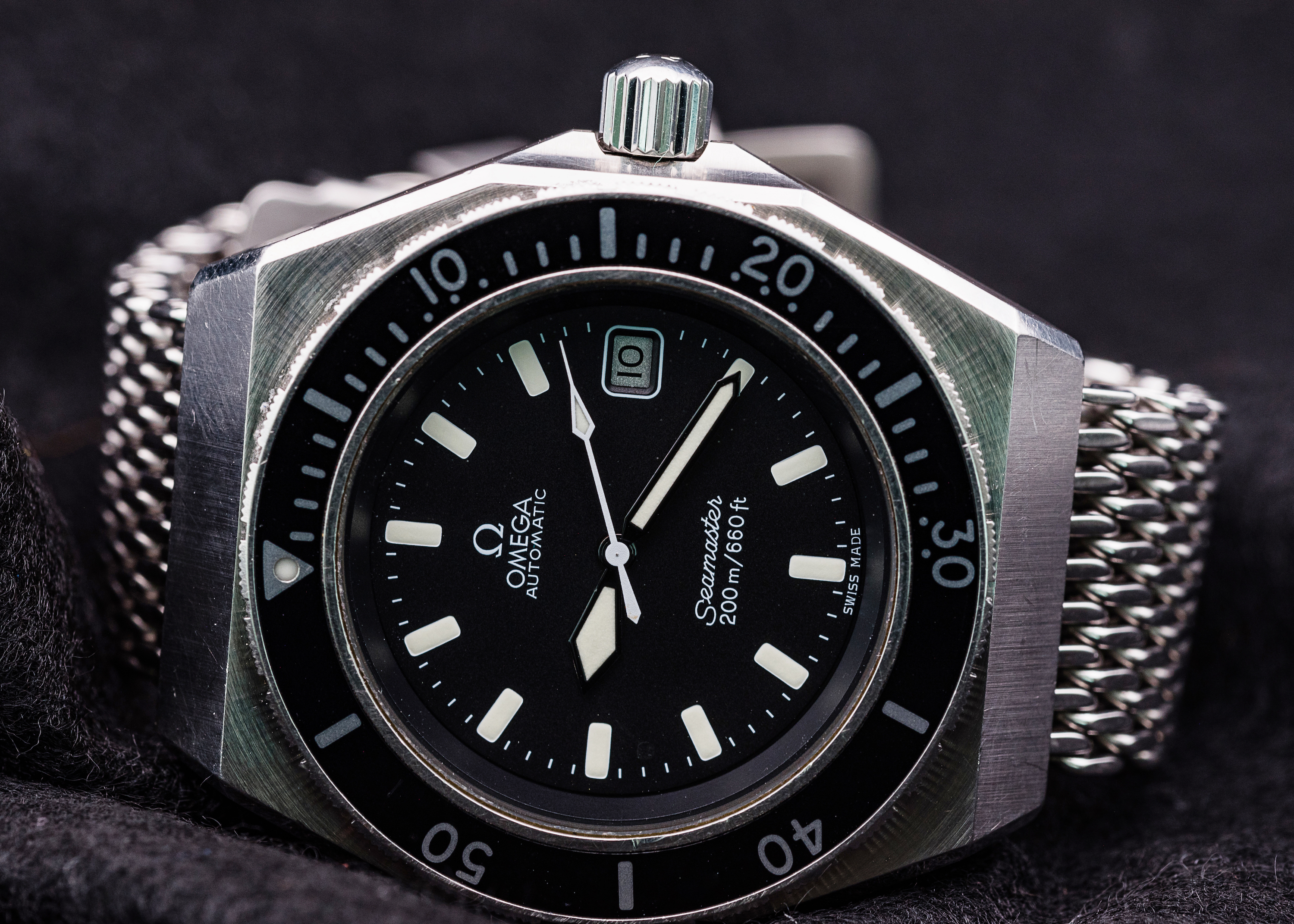 Omega seamaster clearance 200 for sale