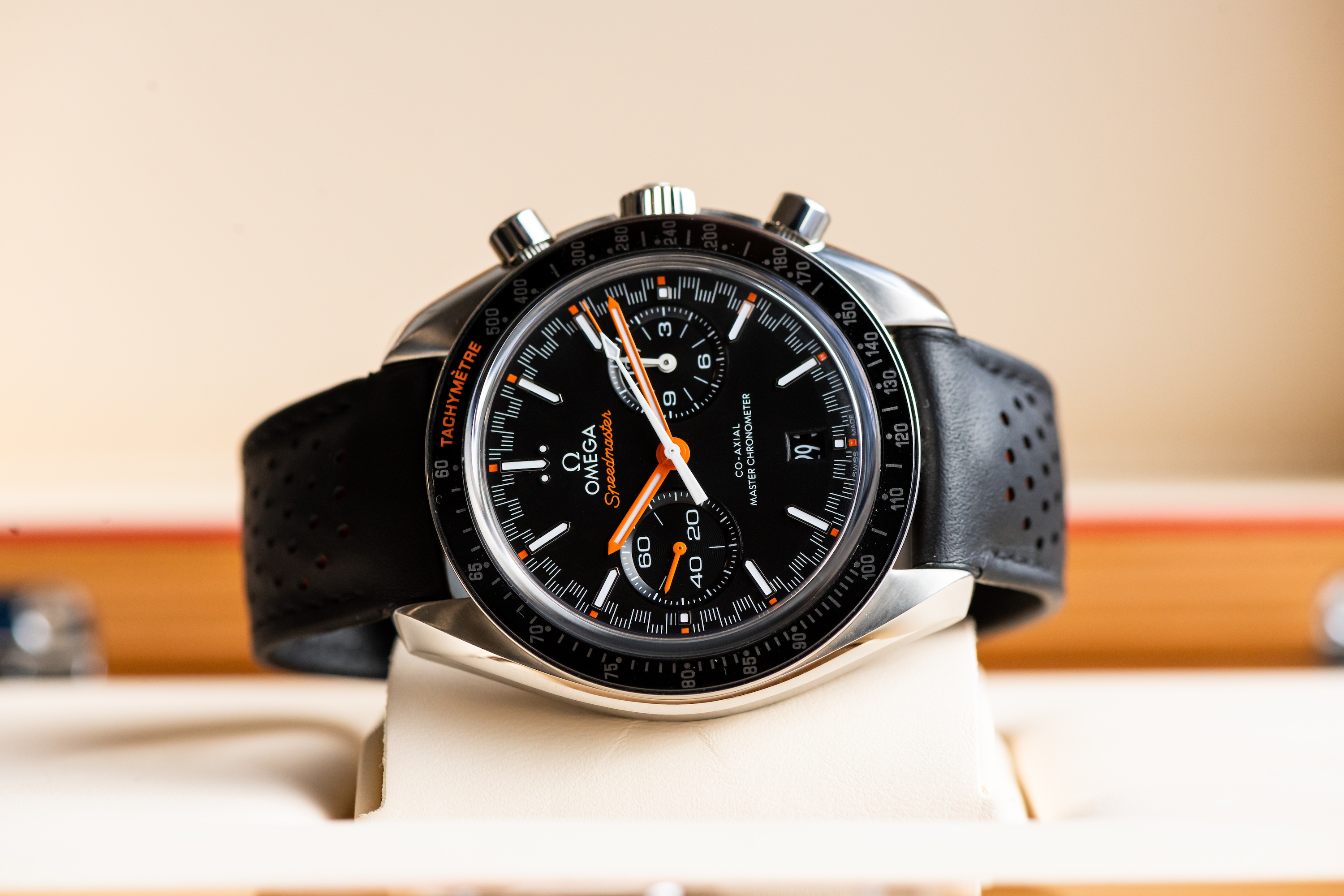 Omega speedmaster 2025 racing used