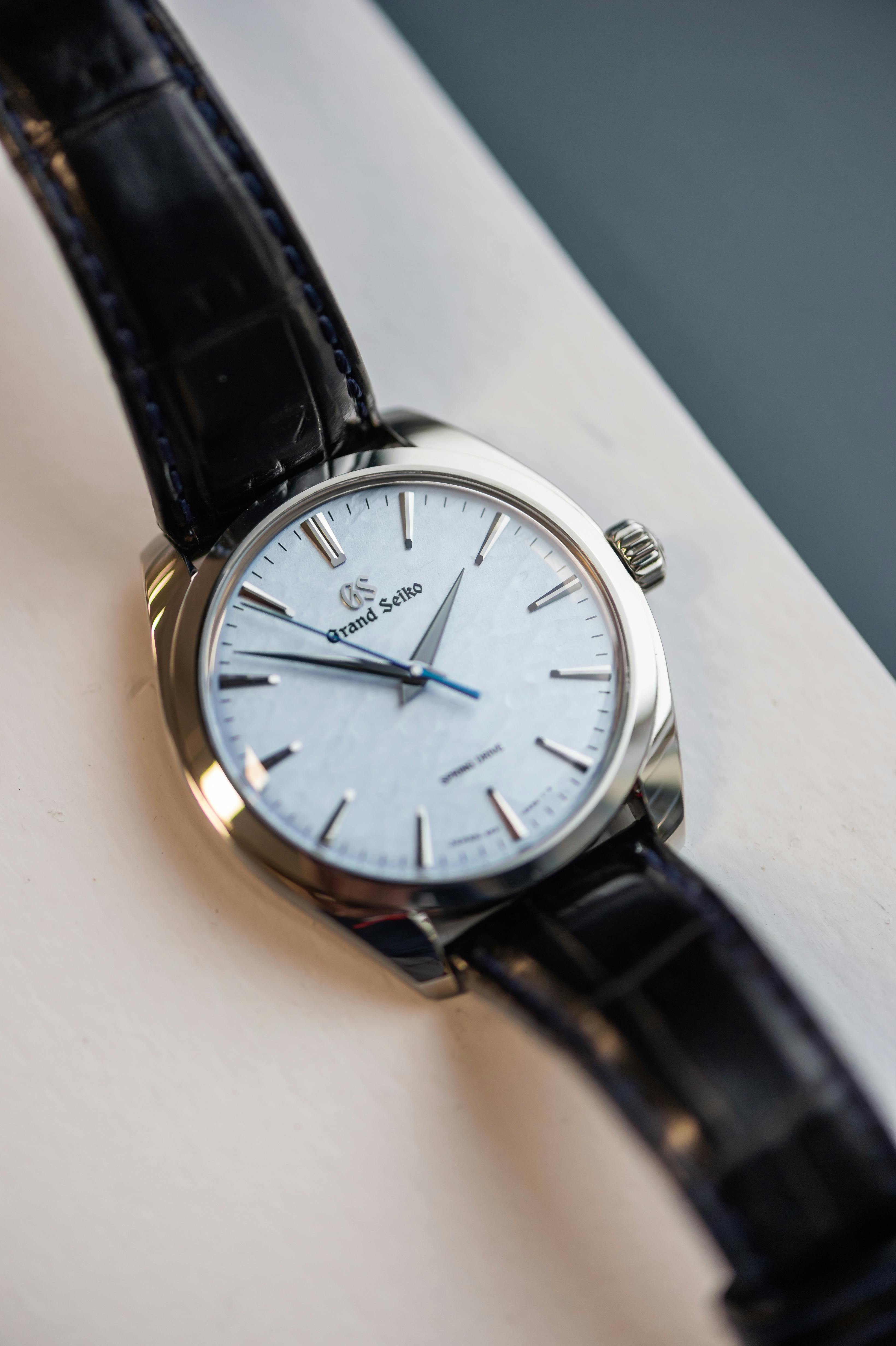 2022 GRAND SEIKO ELEGANCE COLLECTION 'OMIWATARI' for sale by auction in ...