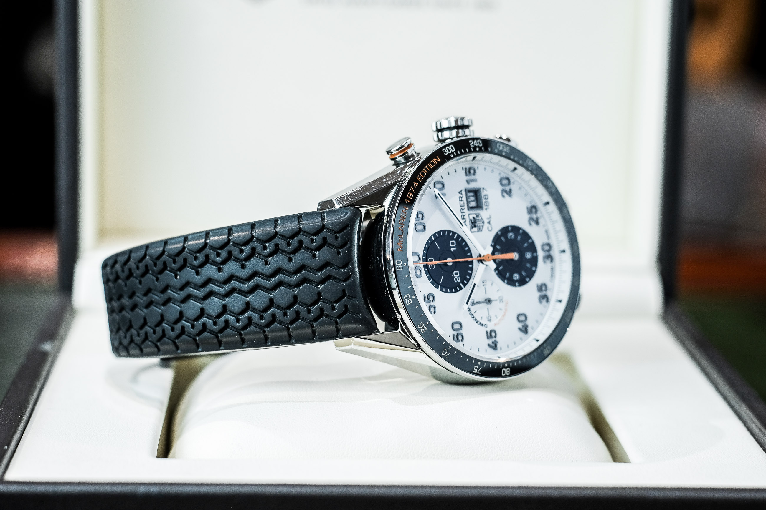 Tag heuer carrera on sale mclaren 1974 edition