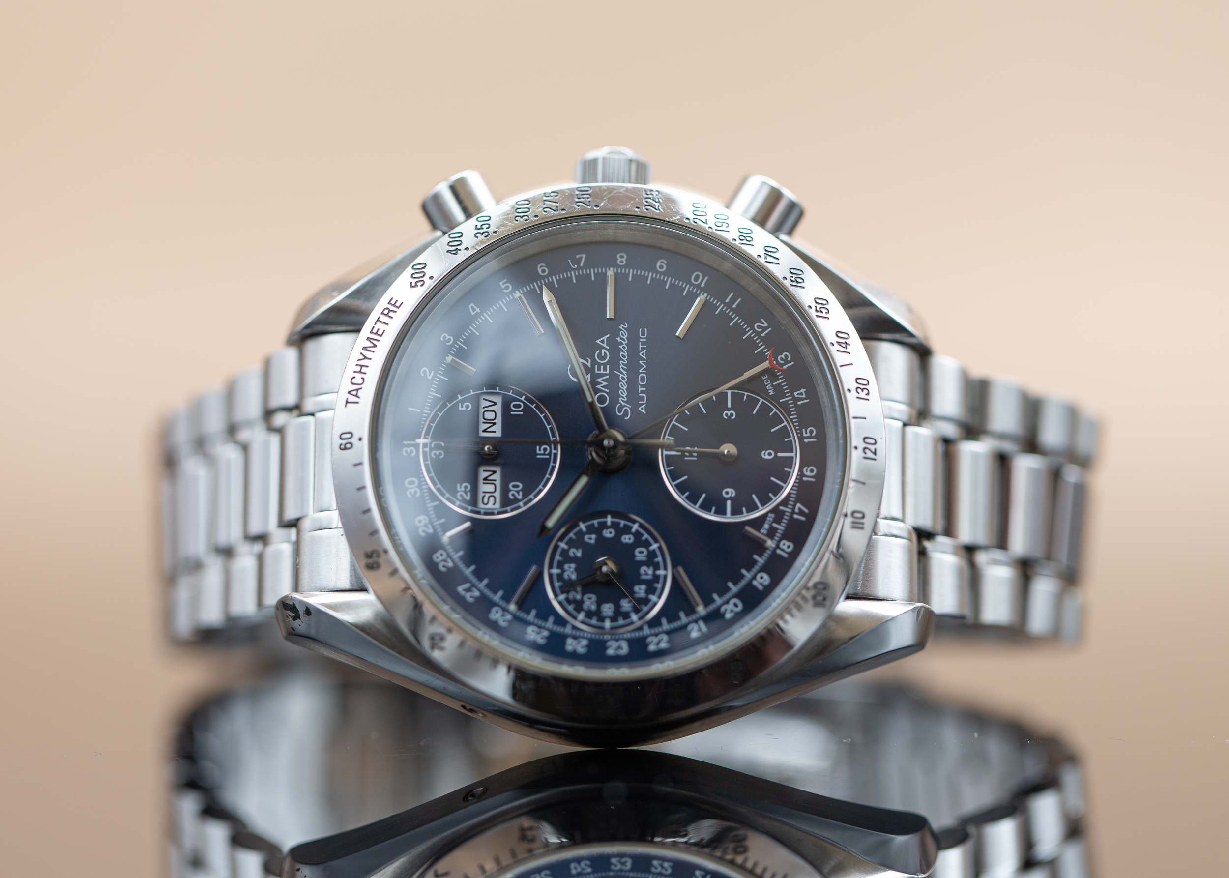 Omega hotsell speedmaster 1995