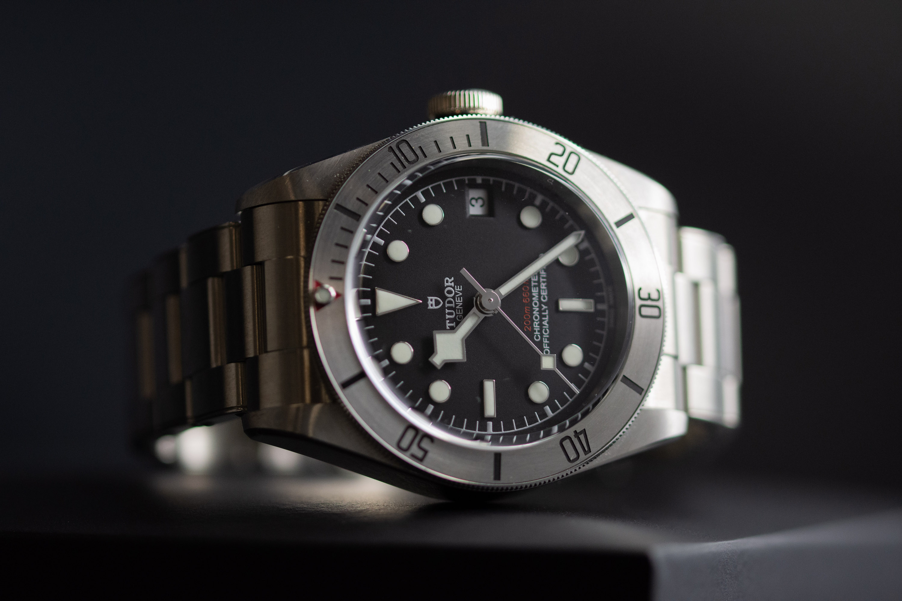 Tudor black bay steel hotsell lug width