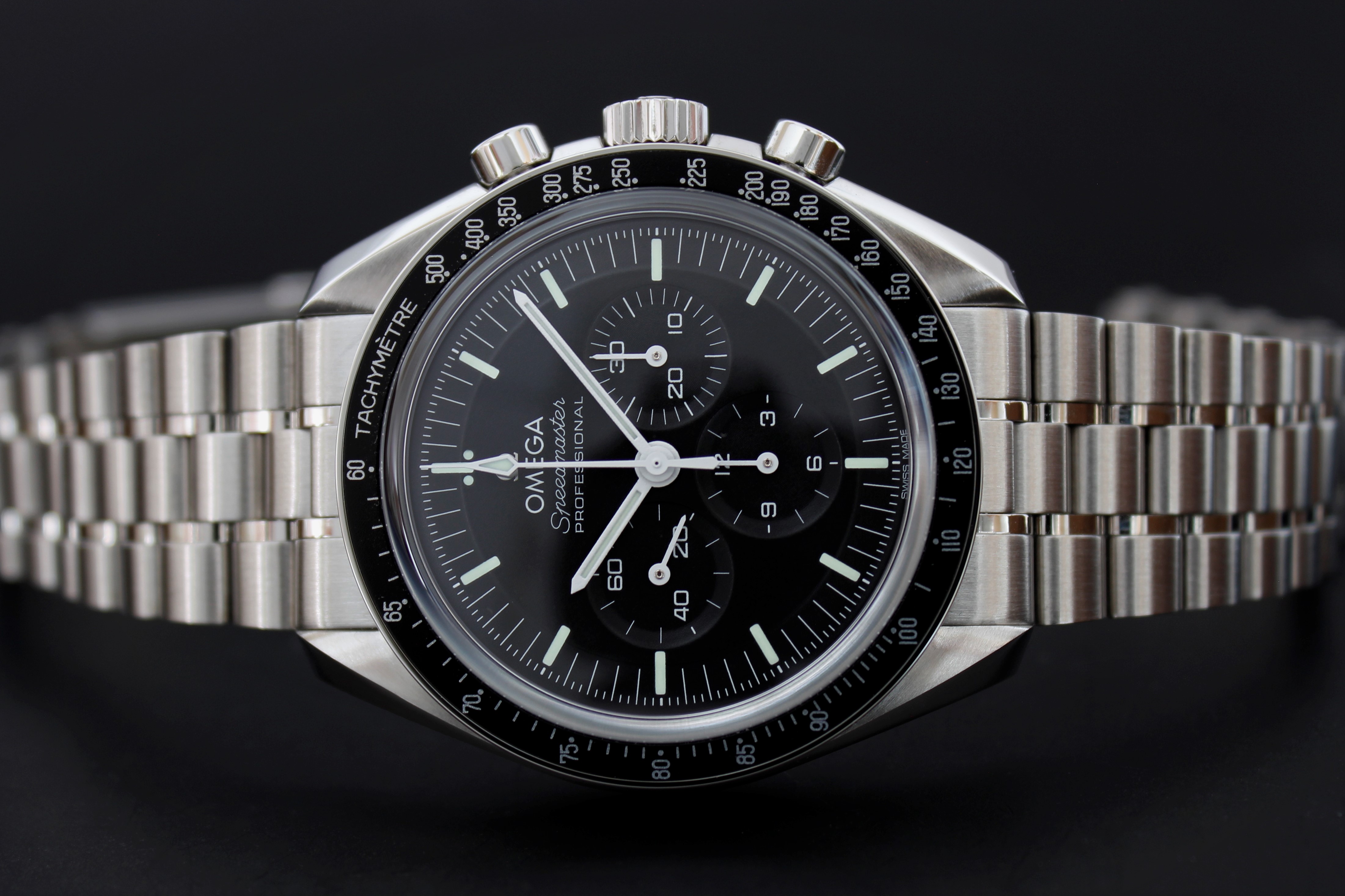 Speedmaster hot sale professional moonwatch