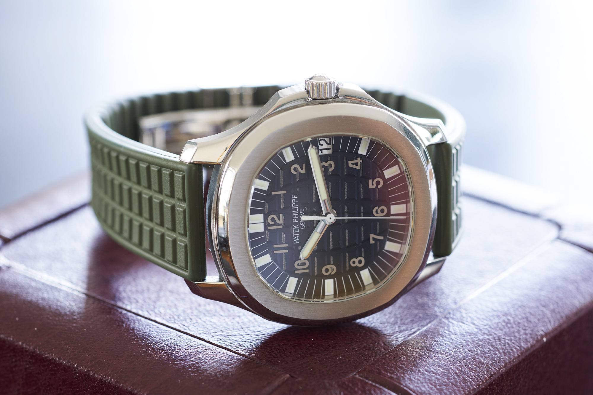 2007 PATEK PHILIPPE AQUANAUT for sale by auction in Godalming