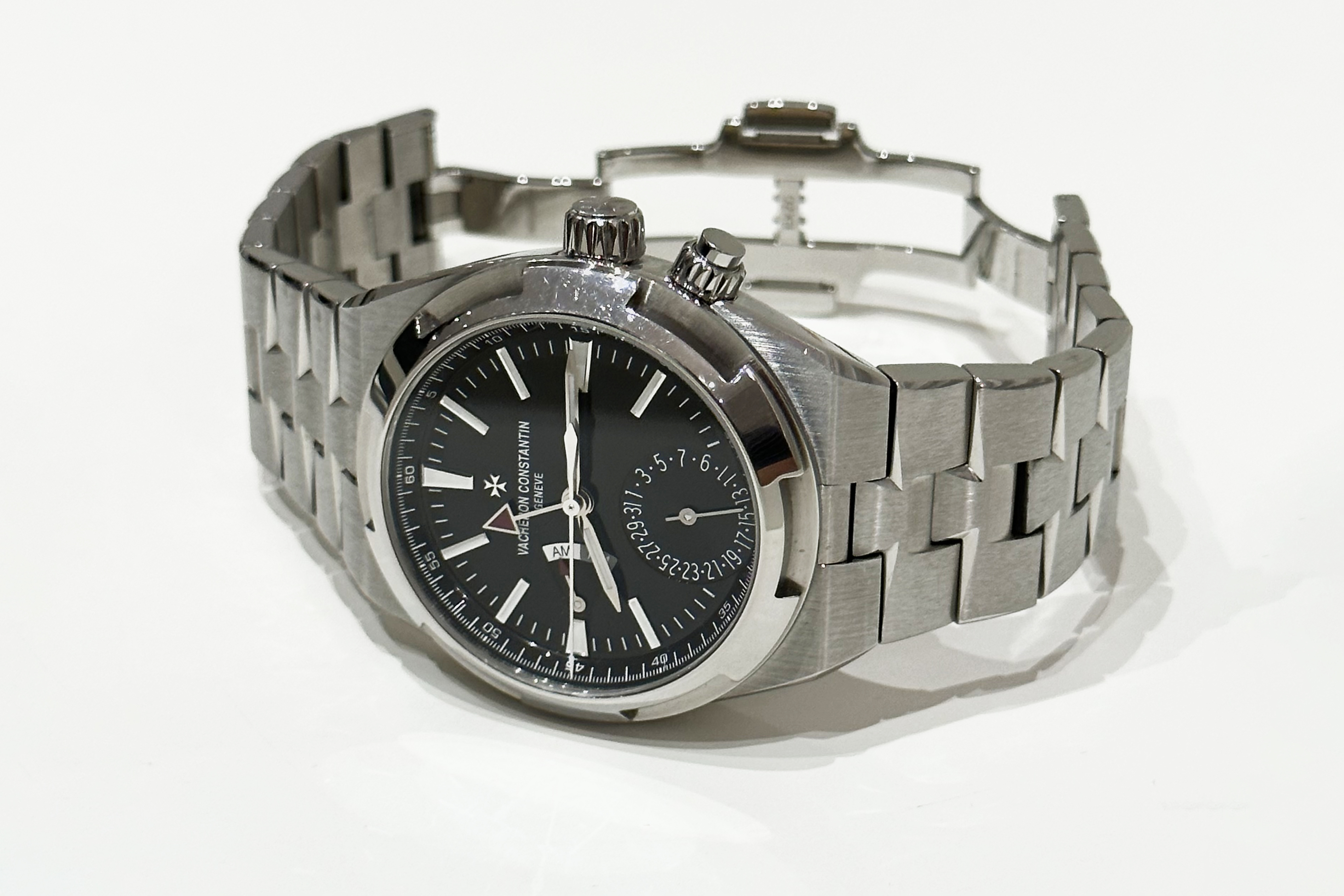 2020 VACHERON CONSTANTIN OVERSEAS DUAL TIME for sale by auction in