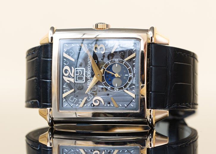 2021 GIRARD PERREGAUX VINTAGE 1945 for sale by auction in Hertfordshire ...