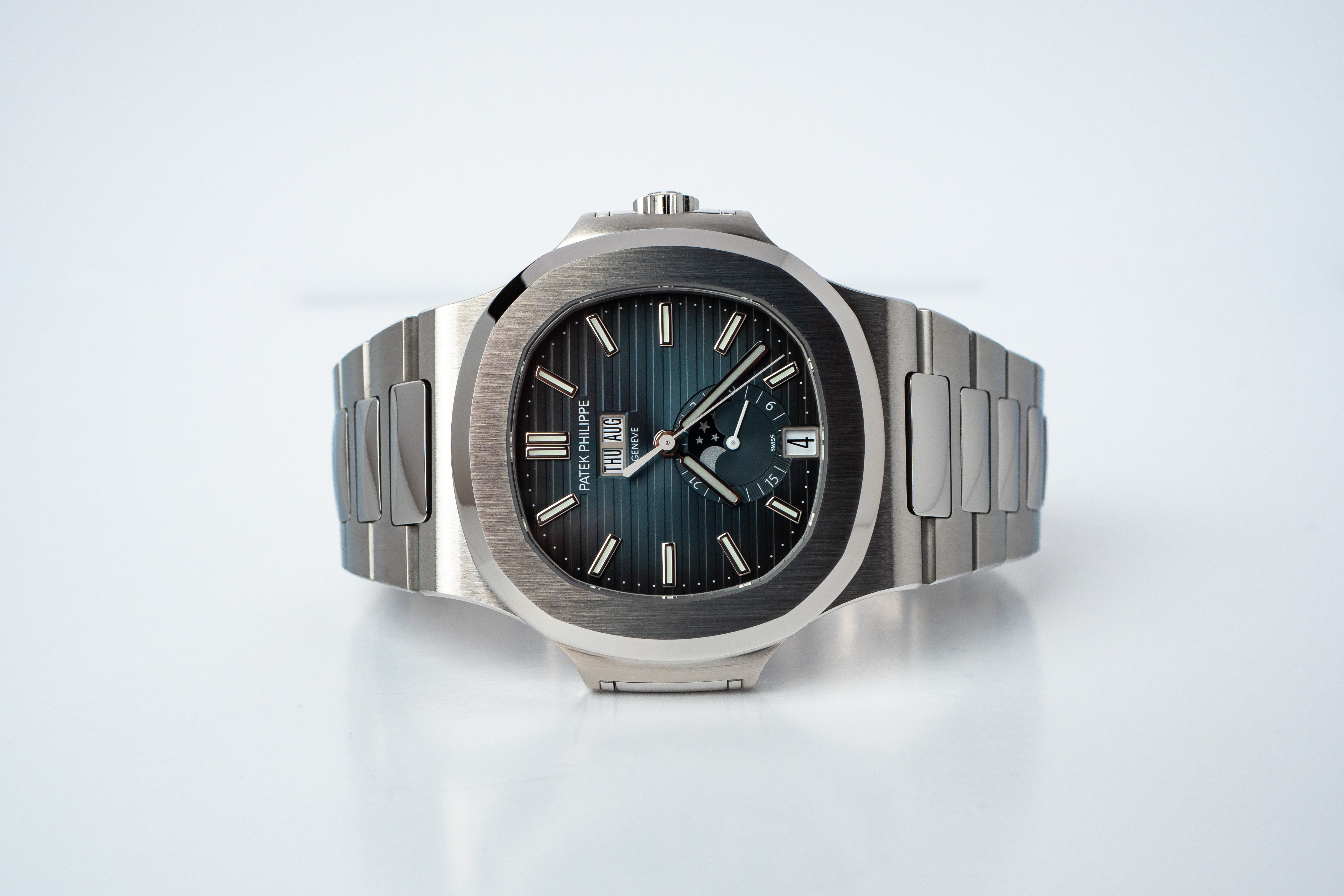 2022-patek-philippe-nautilus-annual-calendar-moonphase-for-sale-by