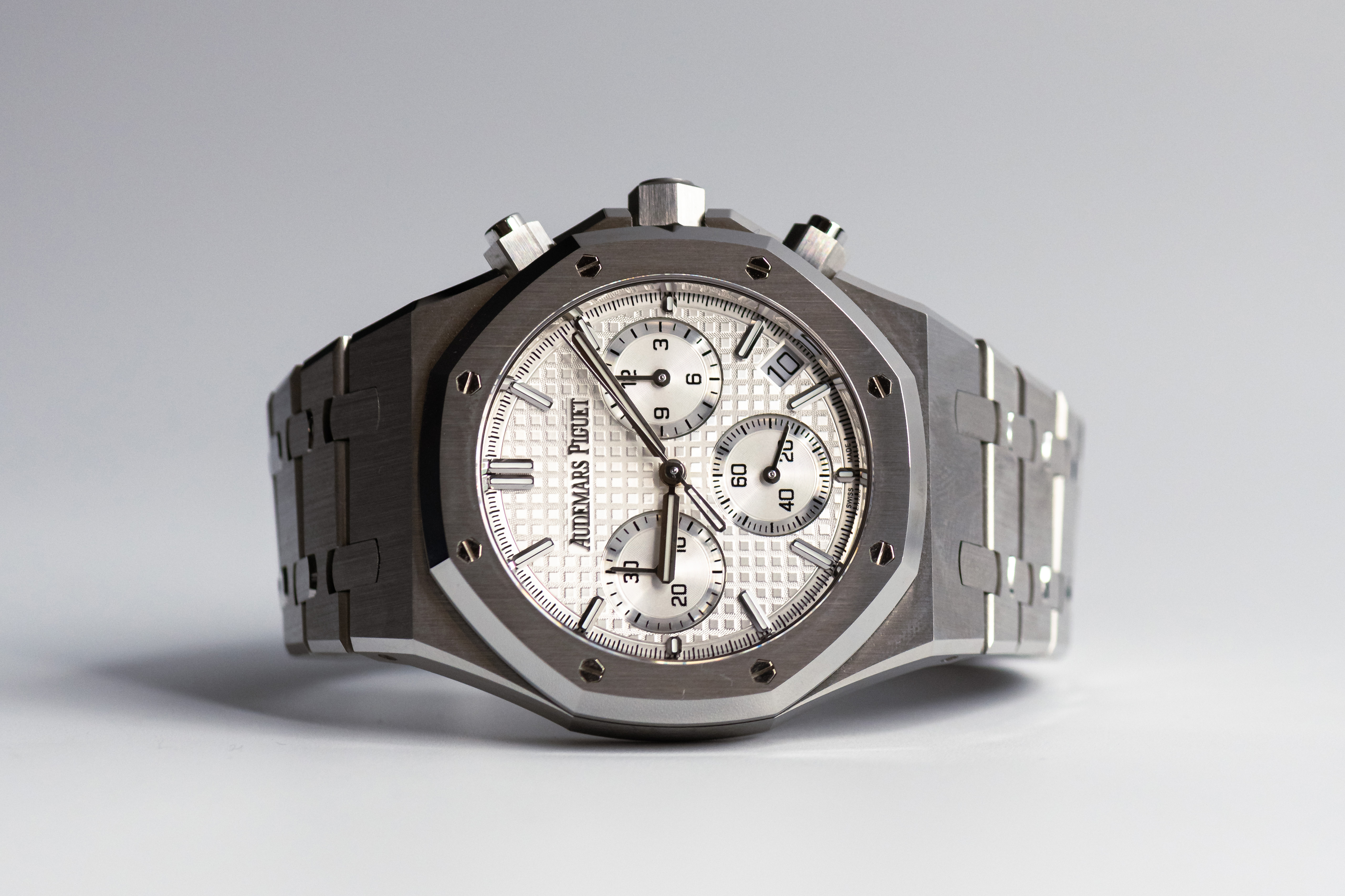 2023 AUDEMARS PIGUET ROYAL OAK CHRONOGRAPH for sale by auction in