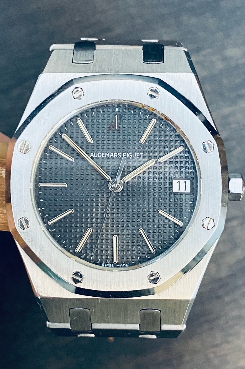 1983 AUDEMARS PIGUET ROYAL OAK QUARTZ for sale by auction in Paris