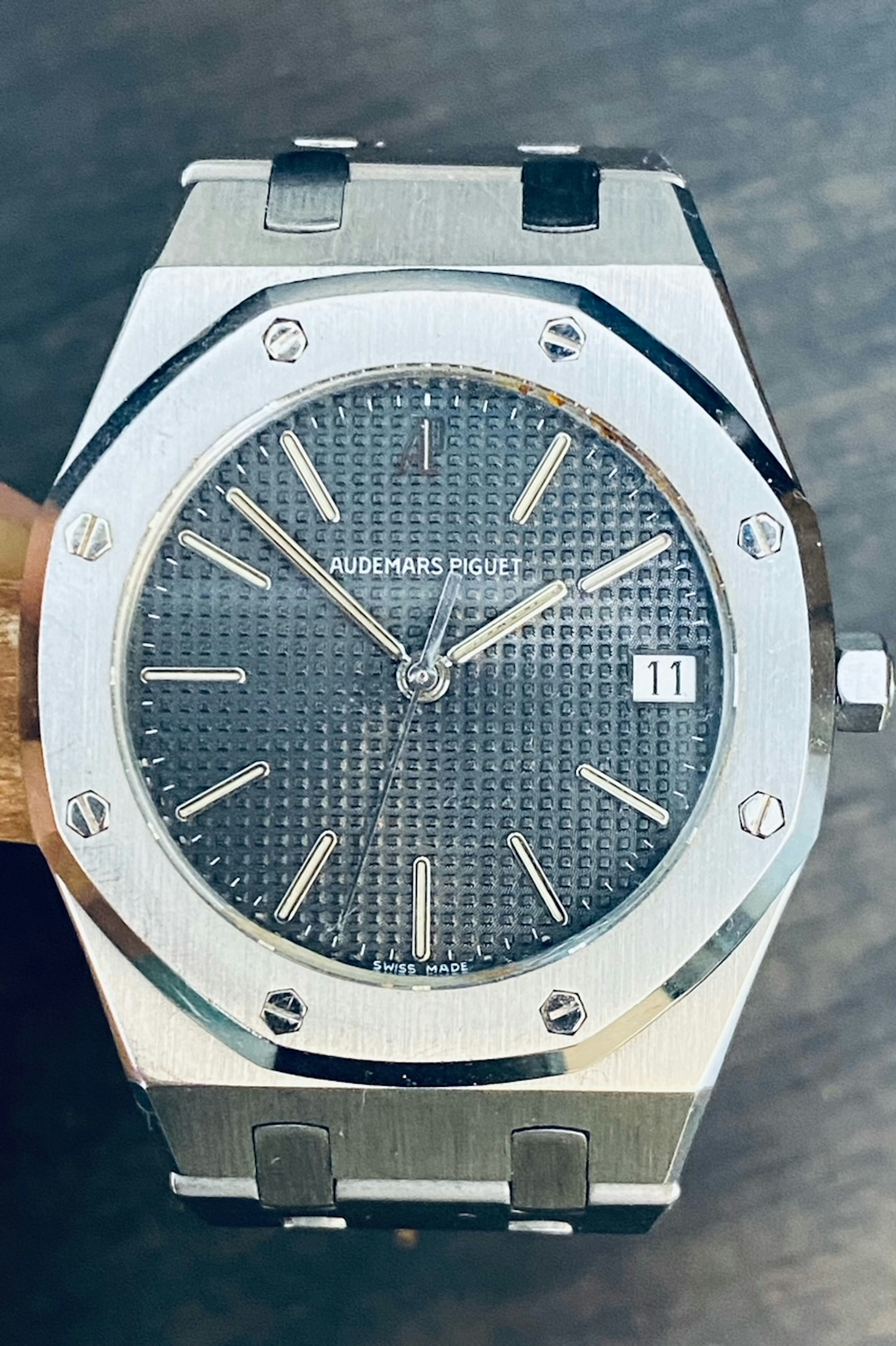 1983 AUDEMARS PIGUET ROYAL OAK QUARTZ For Sale by Auction in Paris