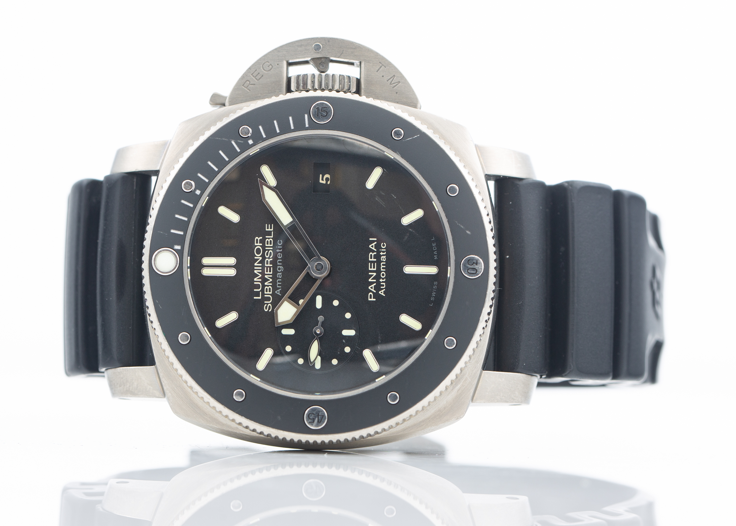 2015 PANERAI LUMINOR SUBMERSIBLE AMAGNETIC for sale by auction in