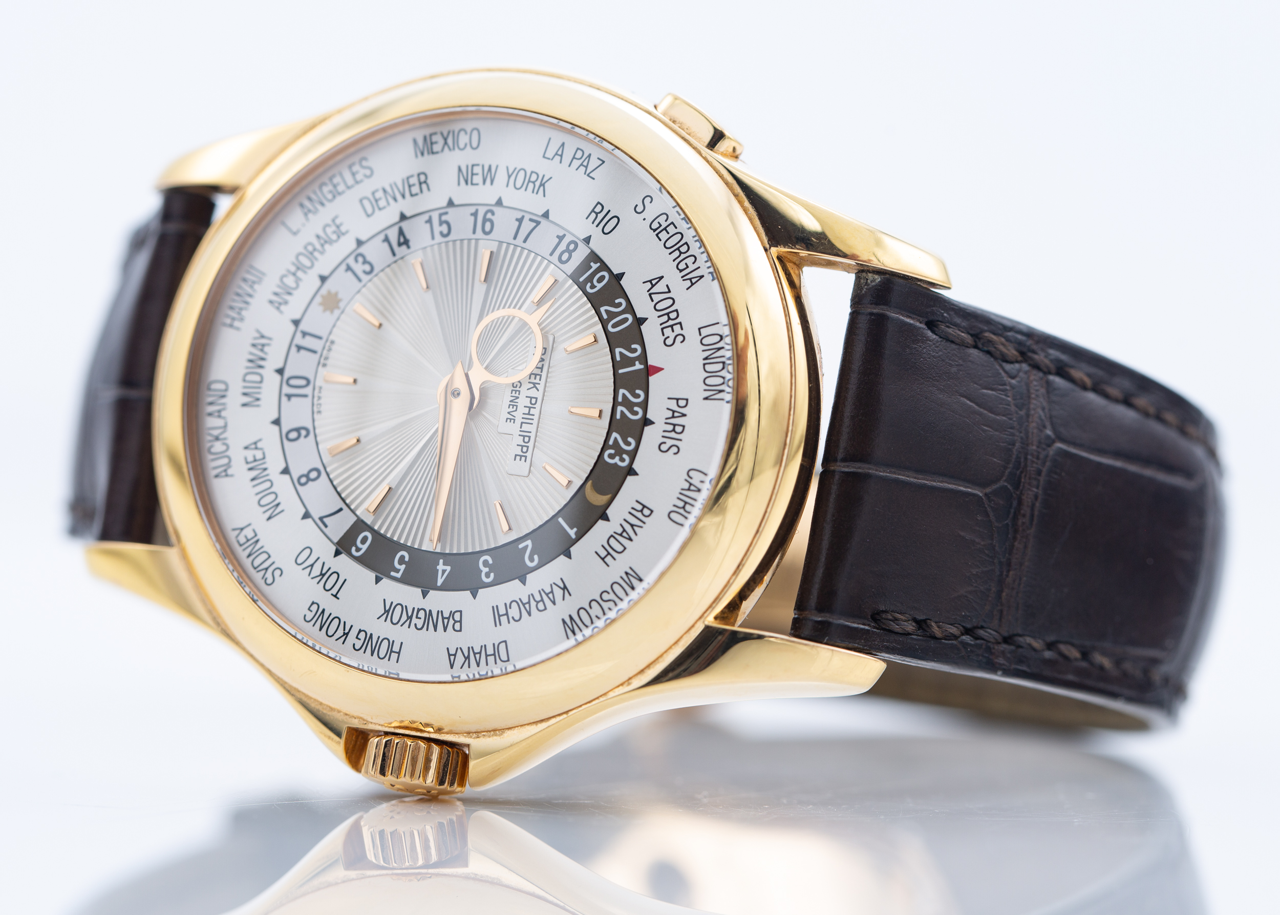 2015 PATEK PHILIPPE COMPLICATIONS WORLD TIME for sale by auction