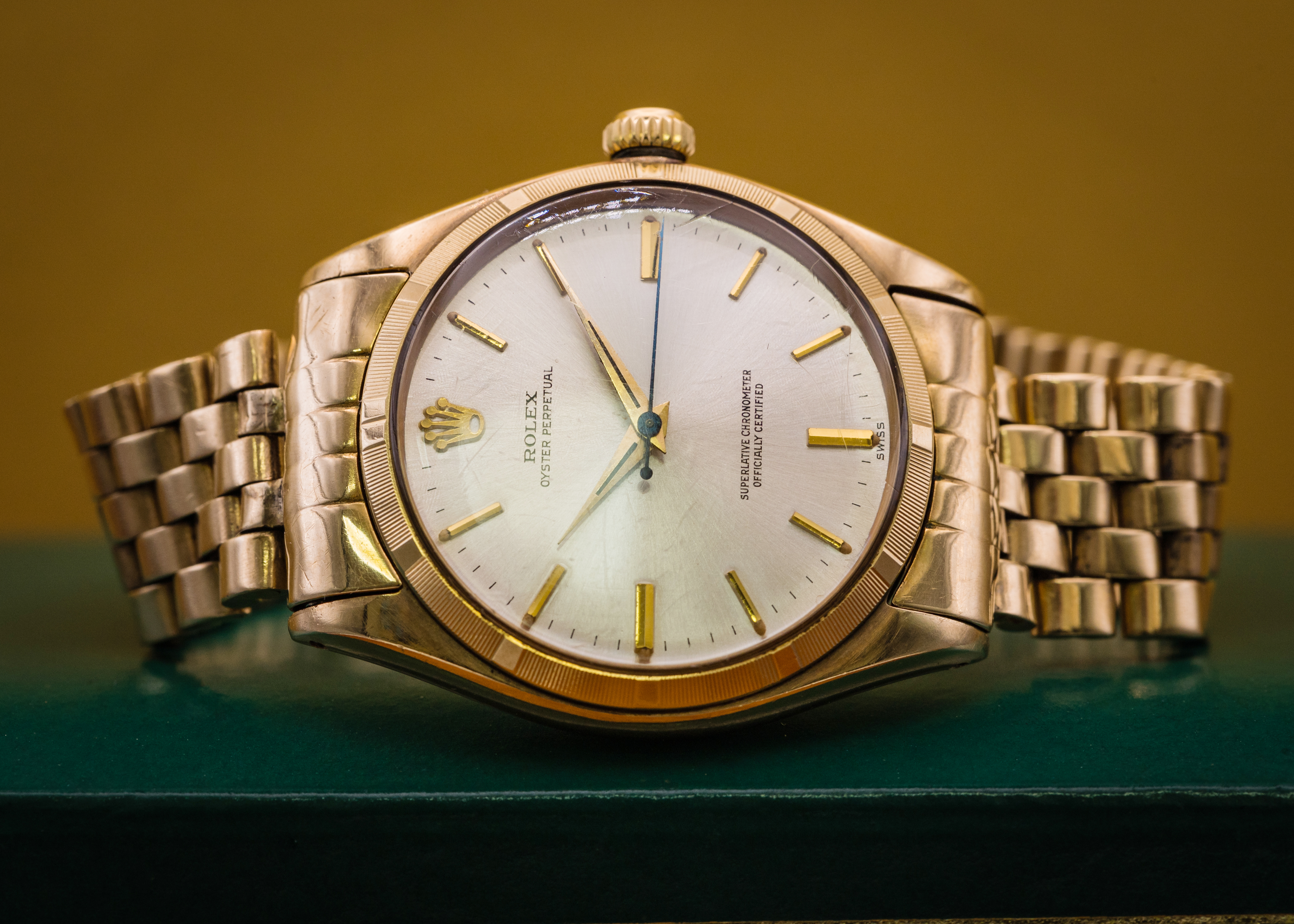 Oyster perpetual outlet gold