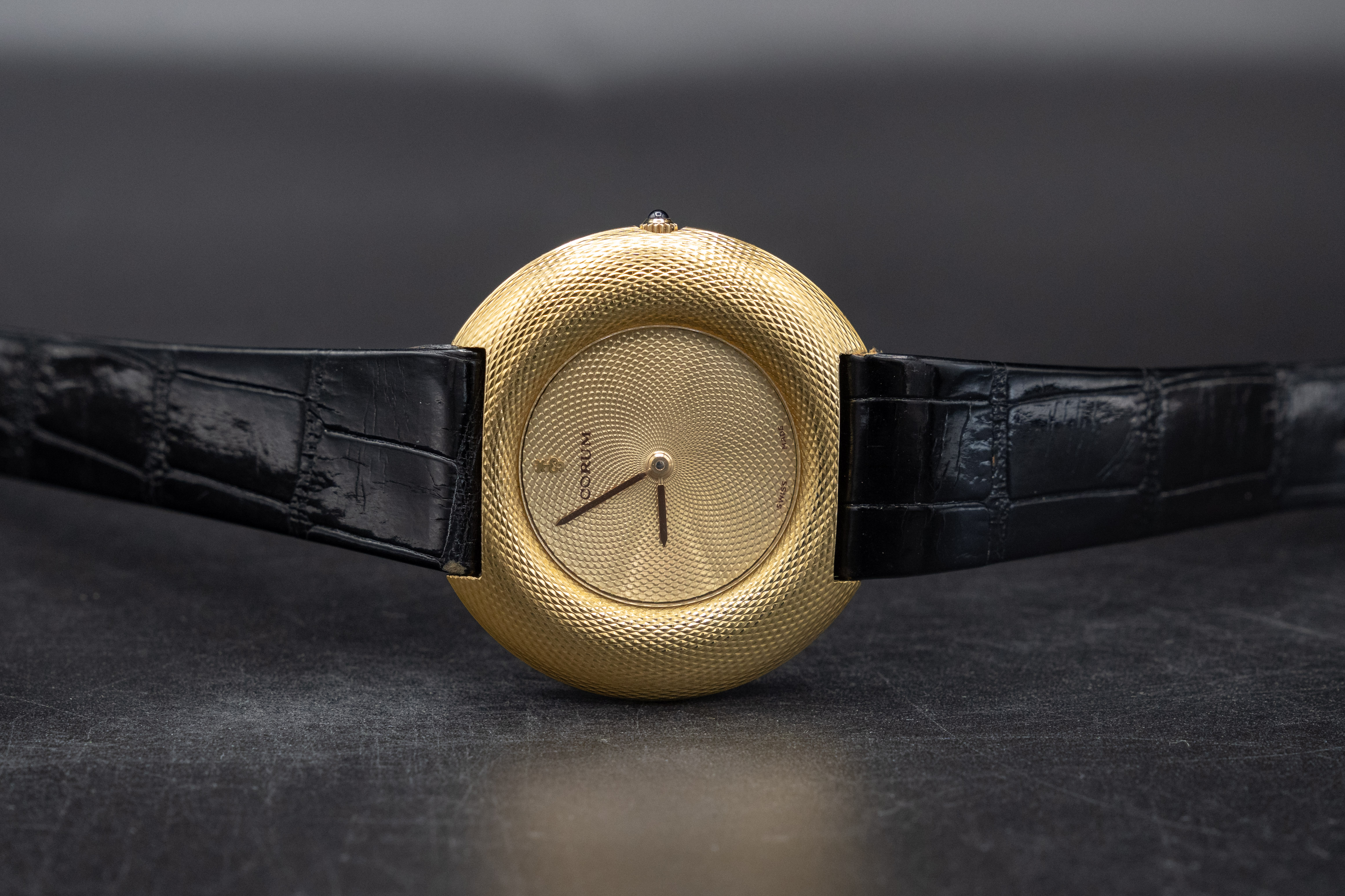 Corum 2025 gold watches