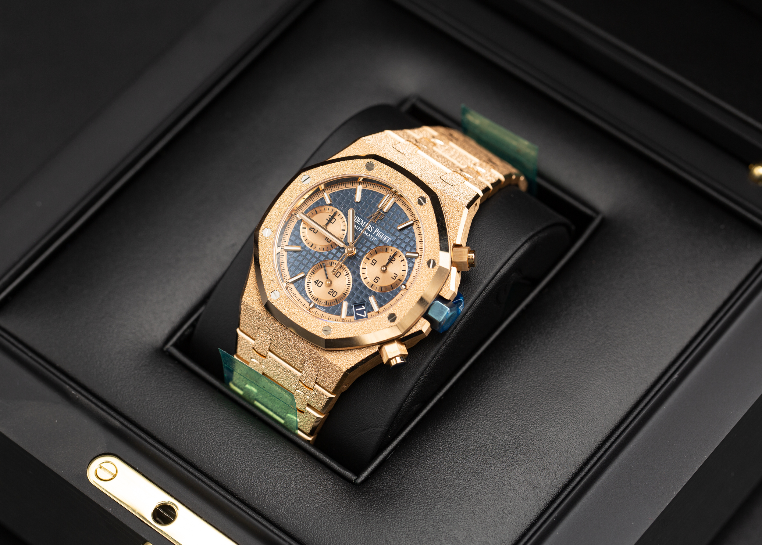 Audemars cheap frosted gold