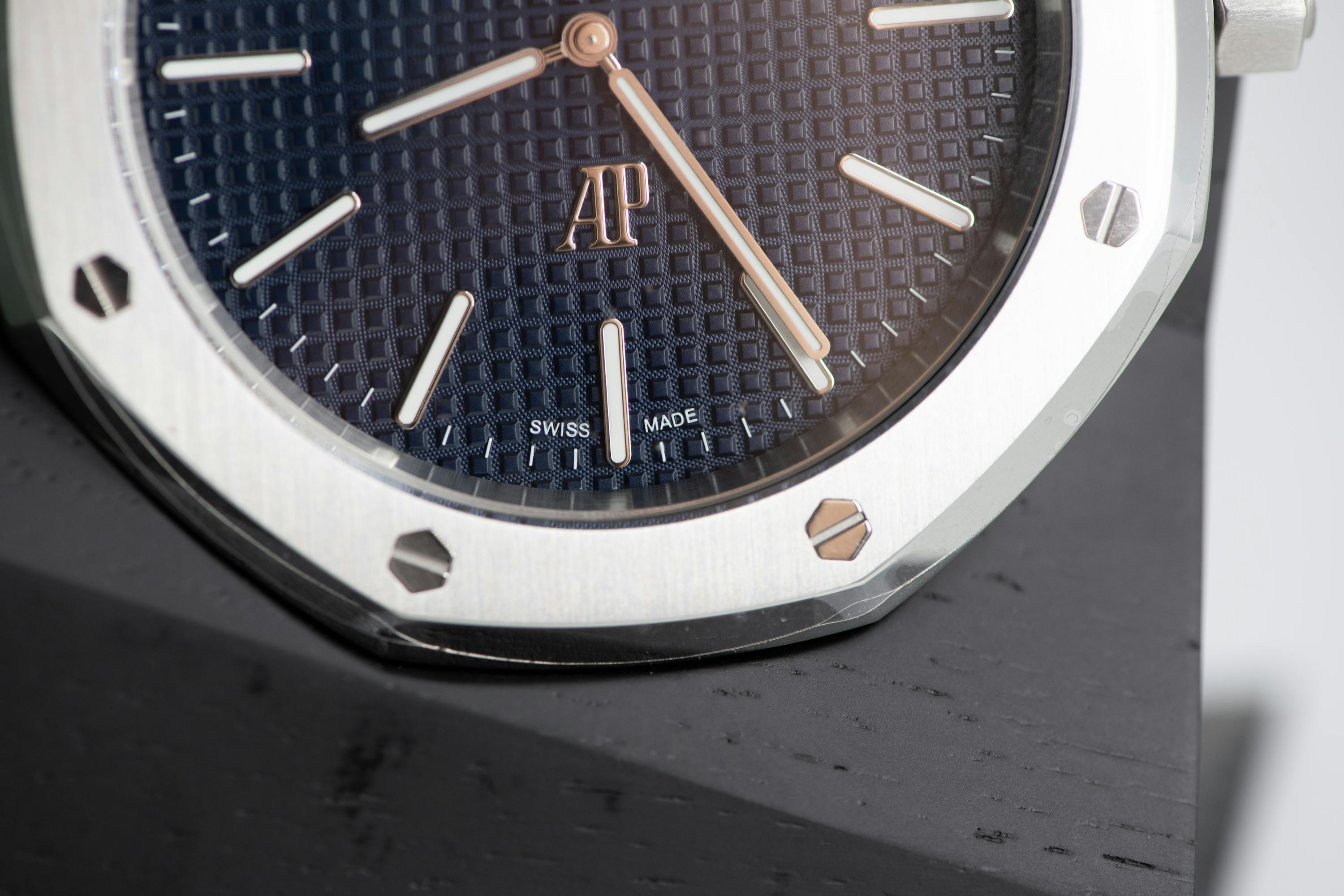 Audemars piguet 2025 table clock