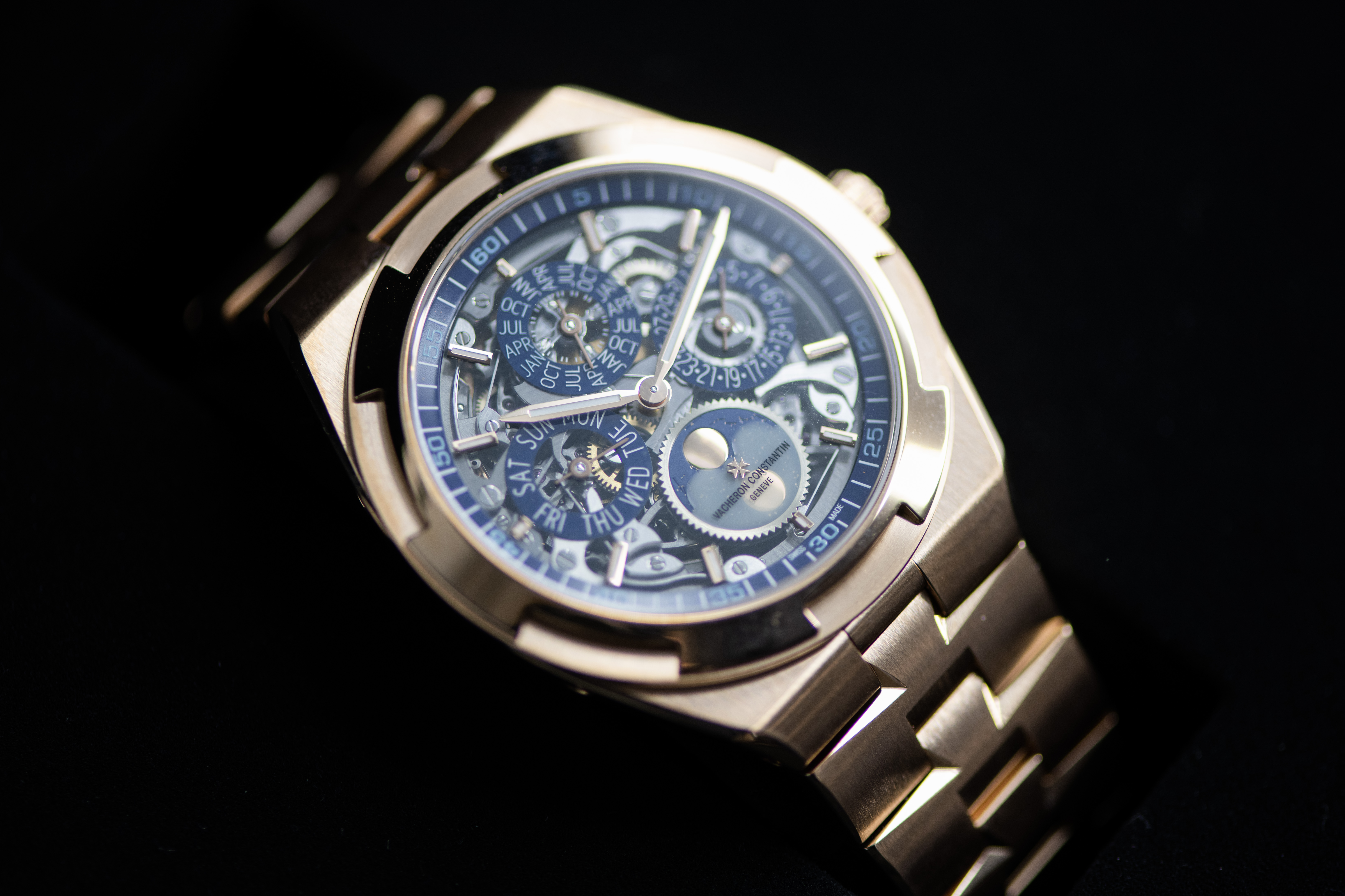 2023 VACHERON CONSTANTIN OVERSEAS PERPETUAL CALENDAR ULTRA THIN