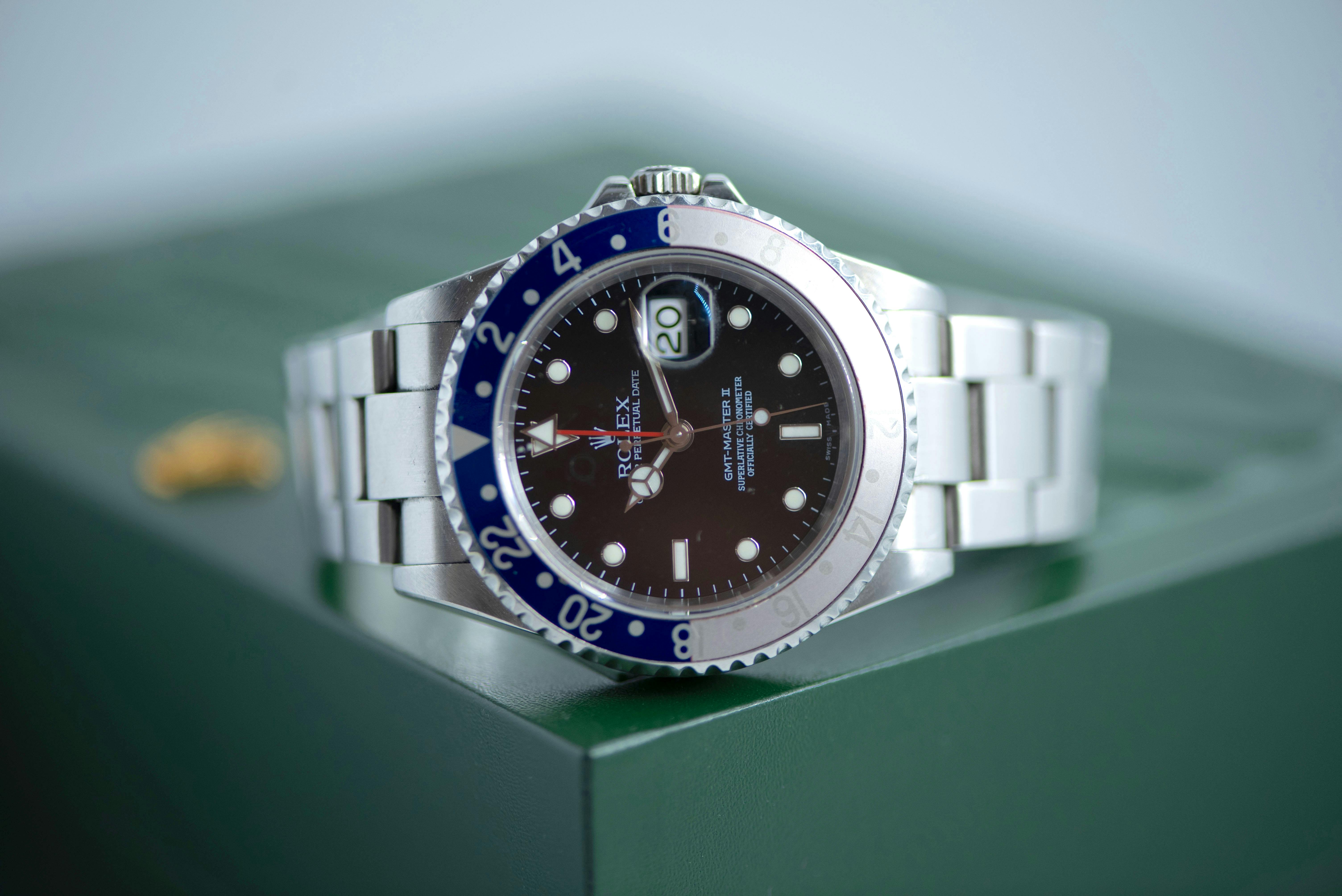 2004 ROLEX GMT MASTER II PEPSI for sale by auction in London