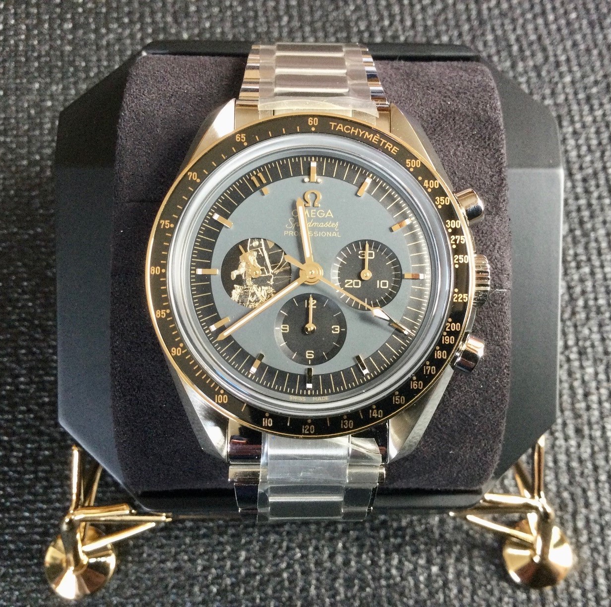 Omega apollo clearance 11 2019