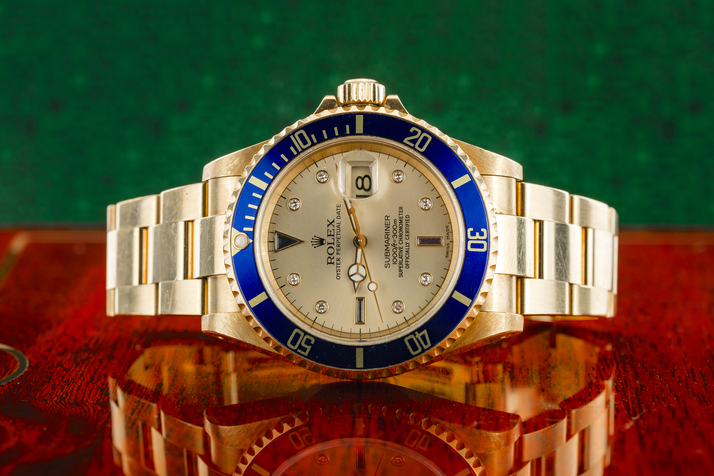 Rolex submariner champagne online serti dial