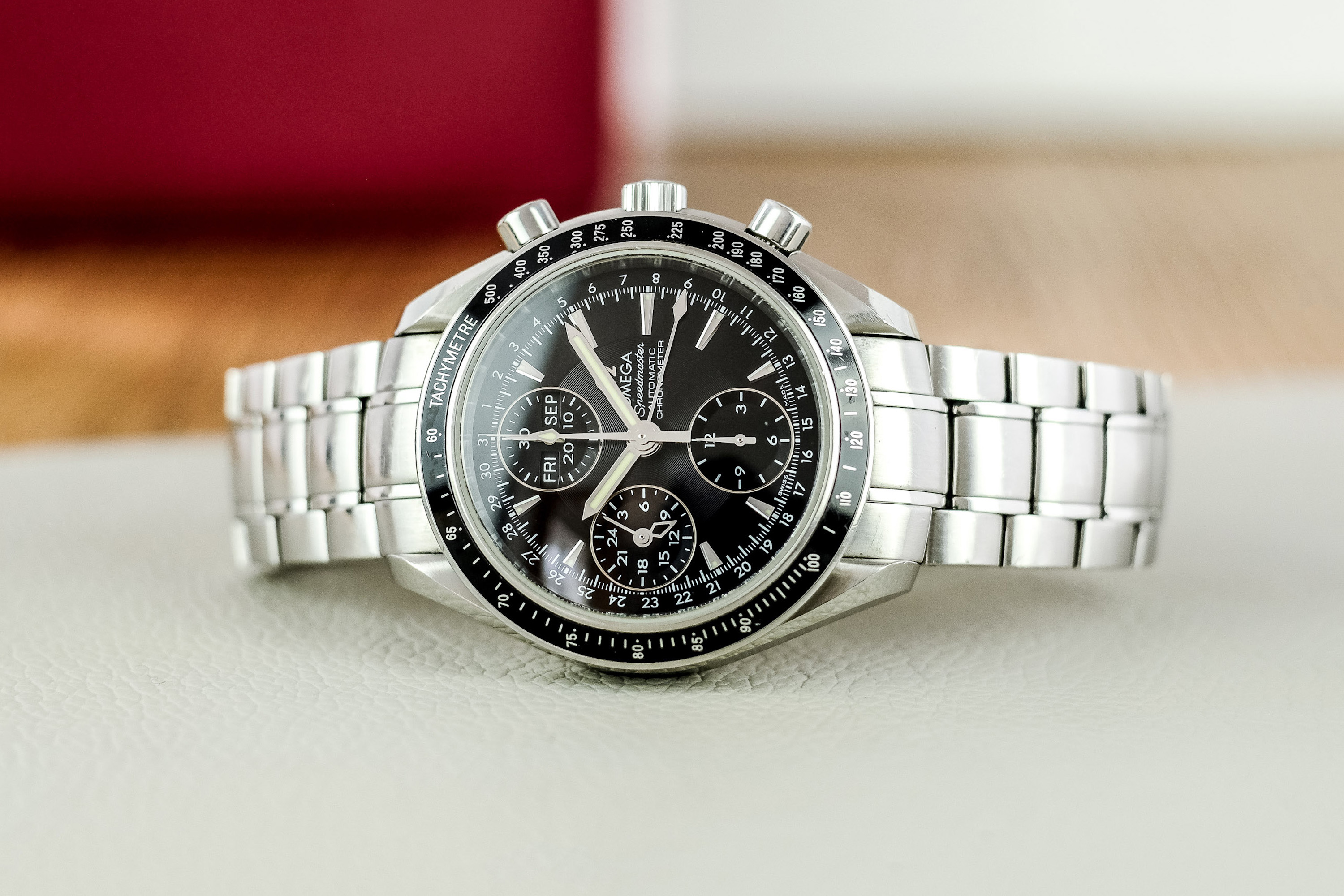 Omega speedmaster month outlet day date