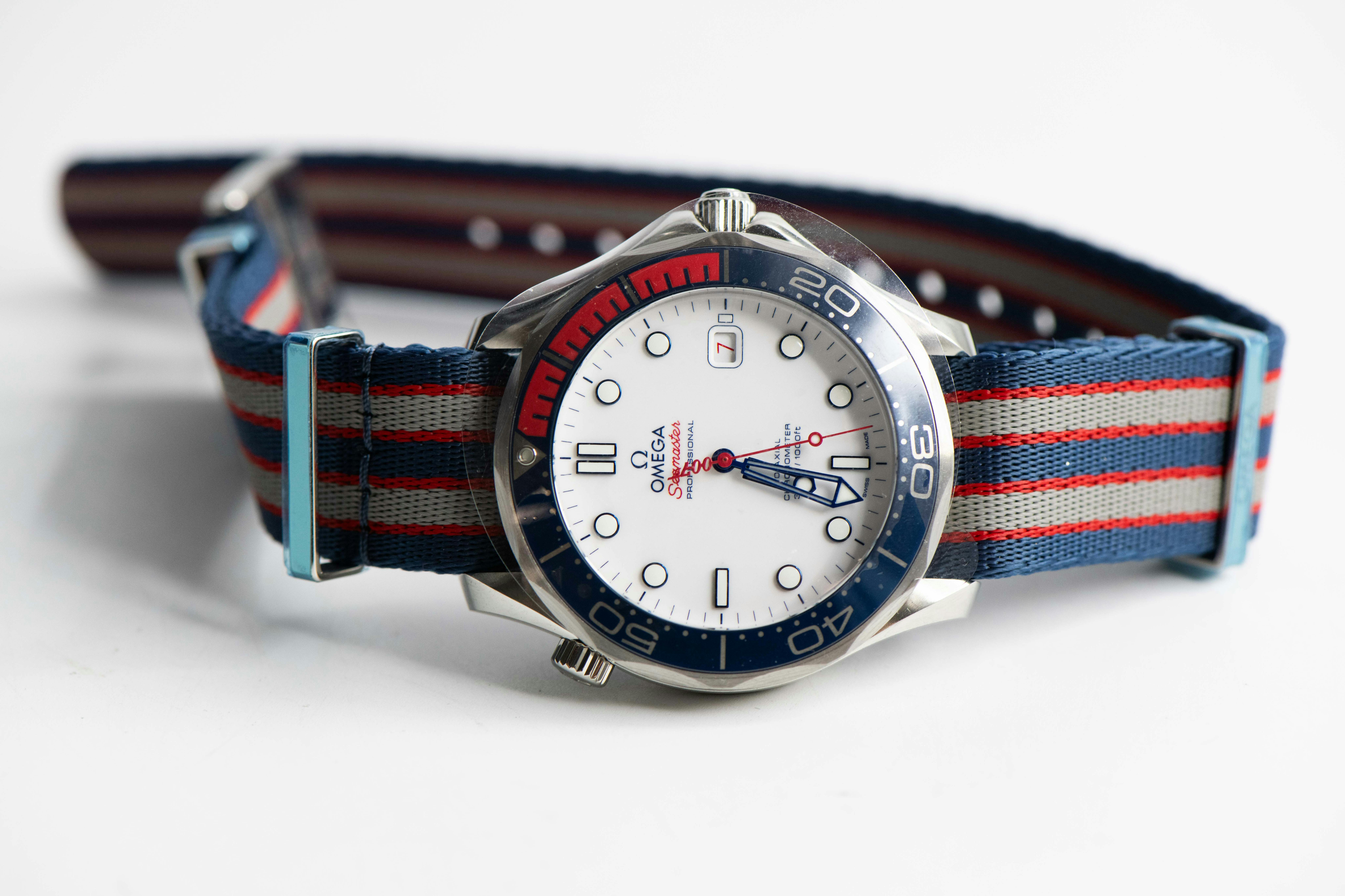 Omega 007 commander on sale