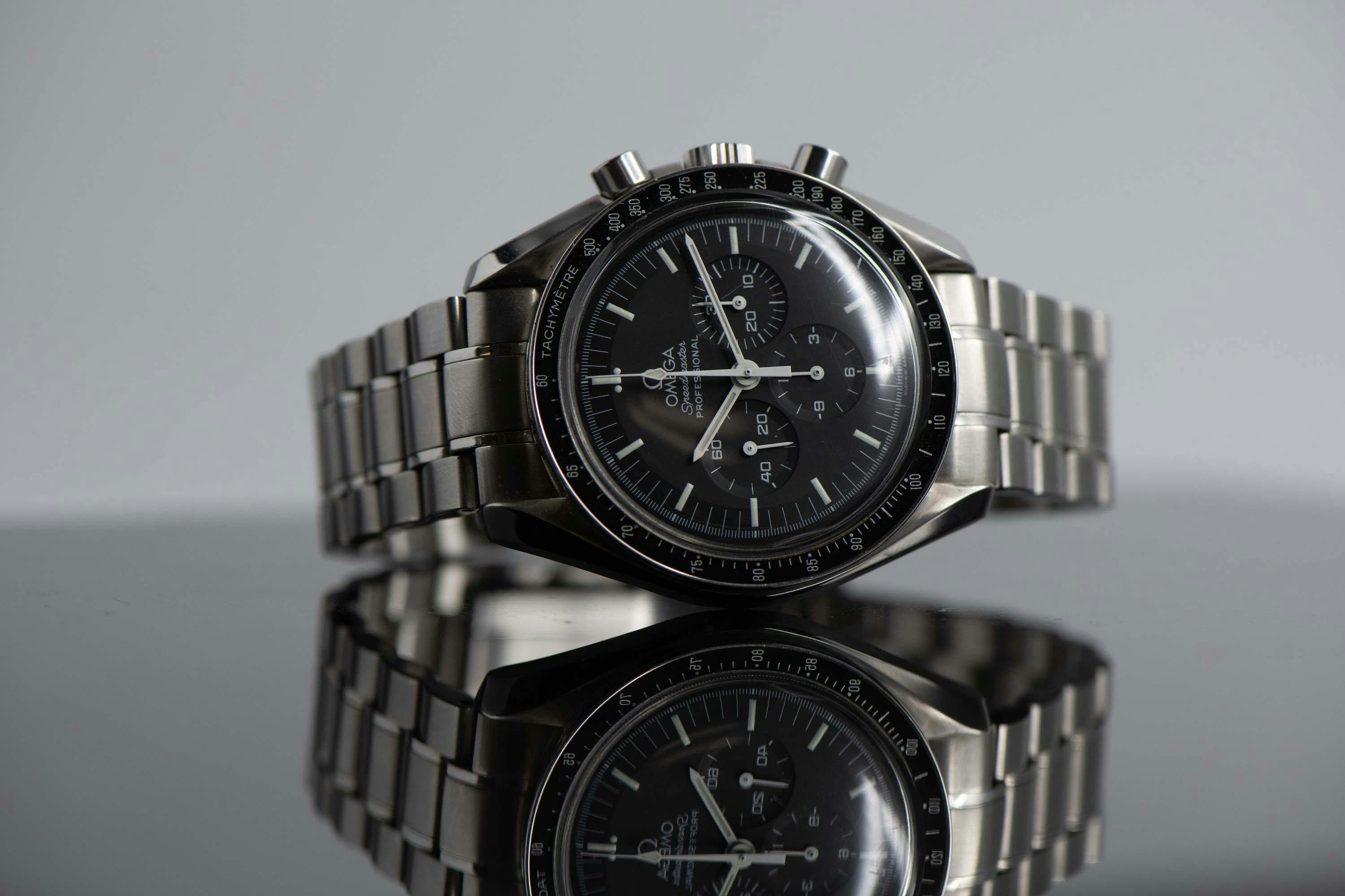 Omega speedmaster moonwatch black hotsell