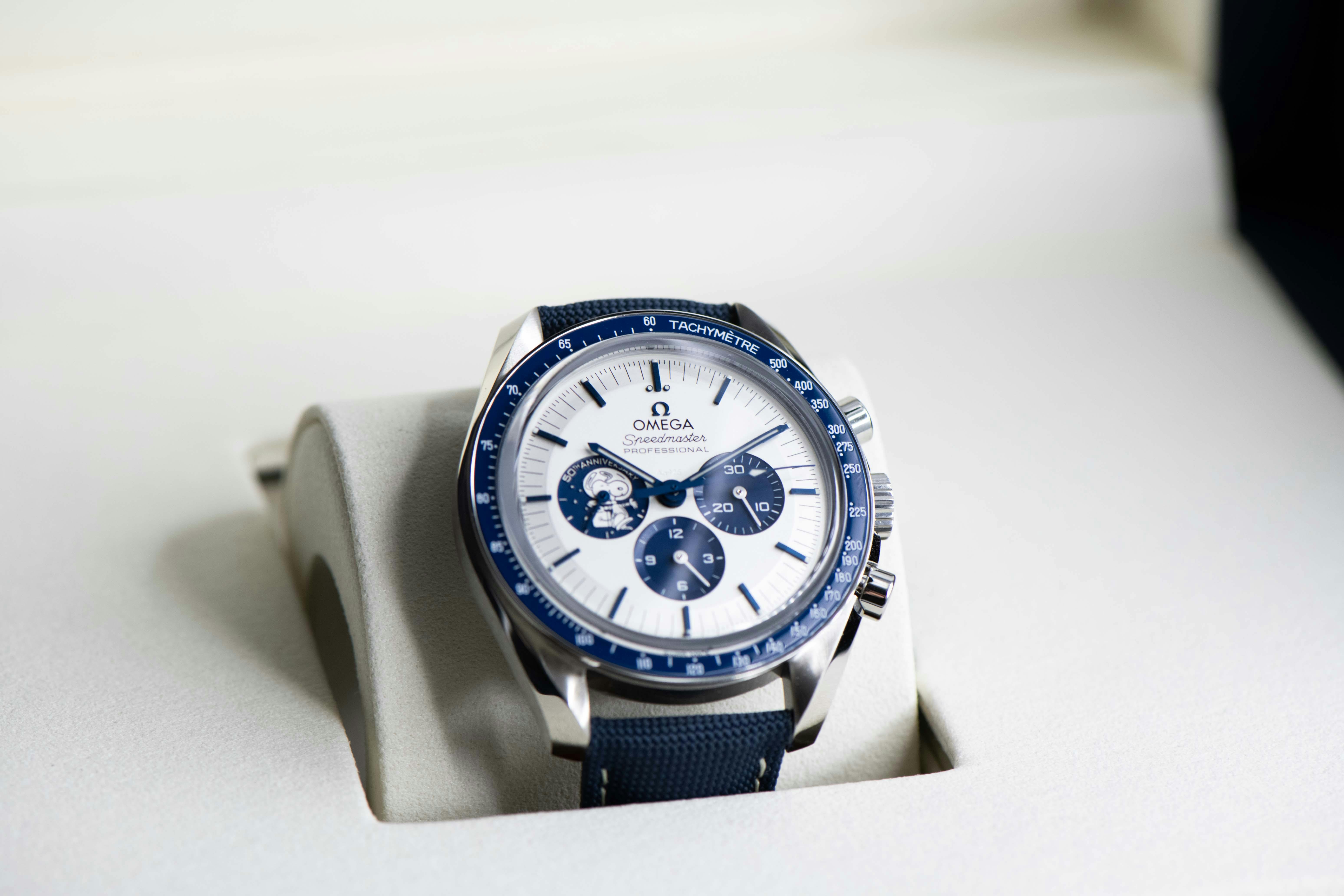 Omega snoopy watch for sale cheap