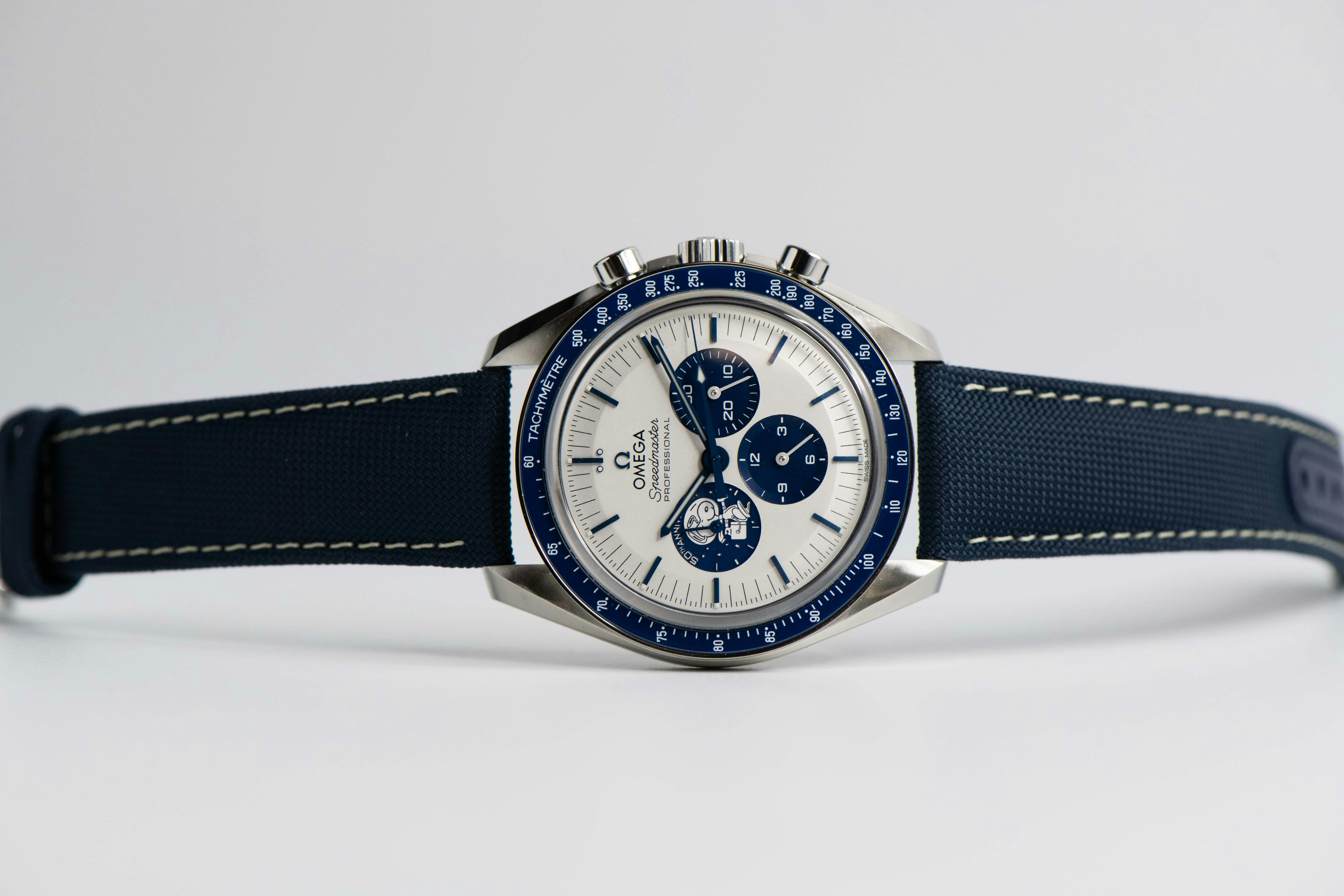 Omega snoopy for sale hotsell