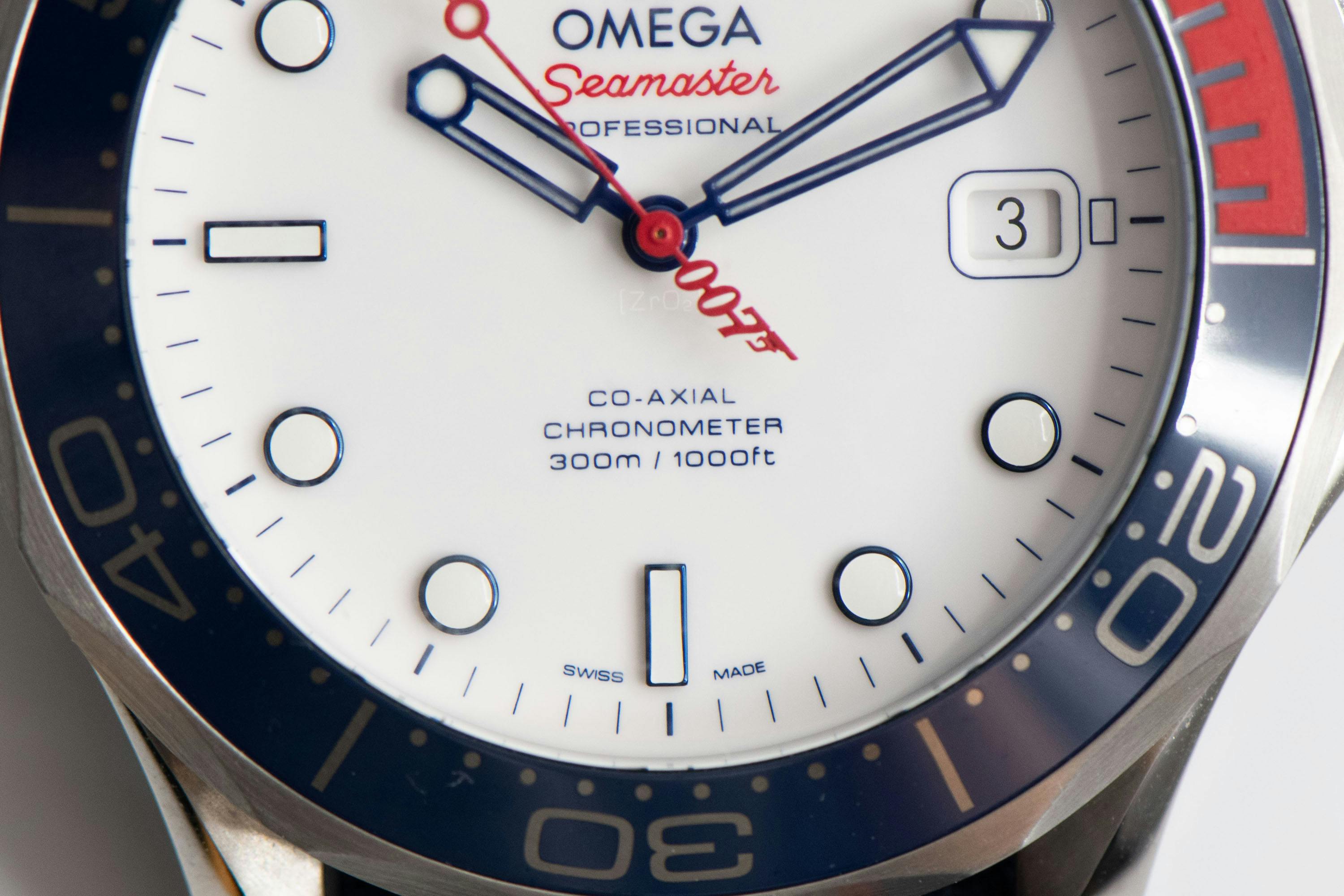 Omega seamaster diver 2025 300m commander's watch