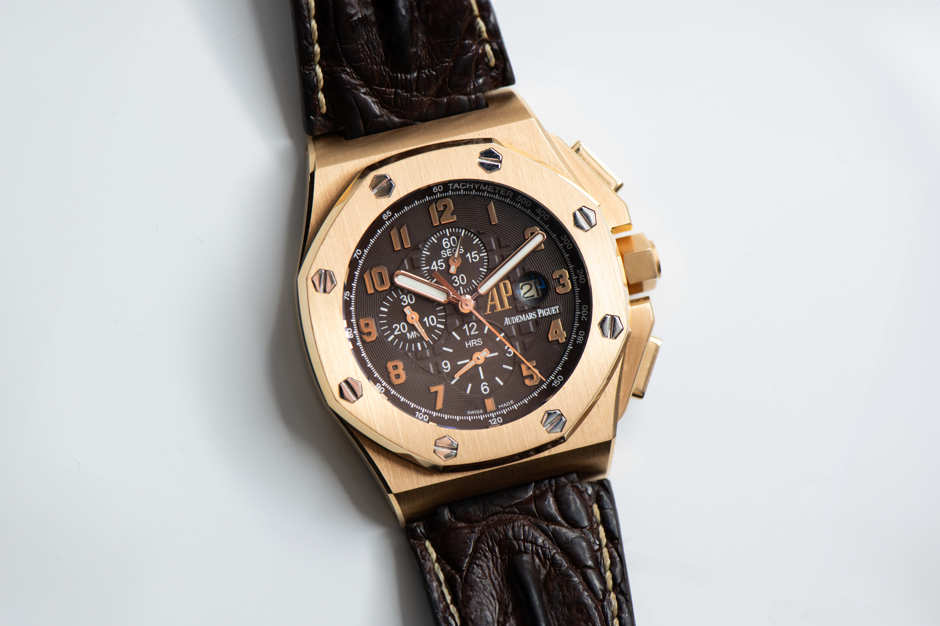 Rose gold limited edition arnold schwarzenegger 48mm ap royal oak offshore chronograph hot sale