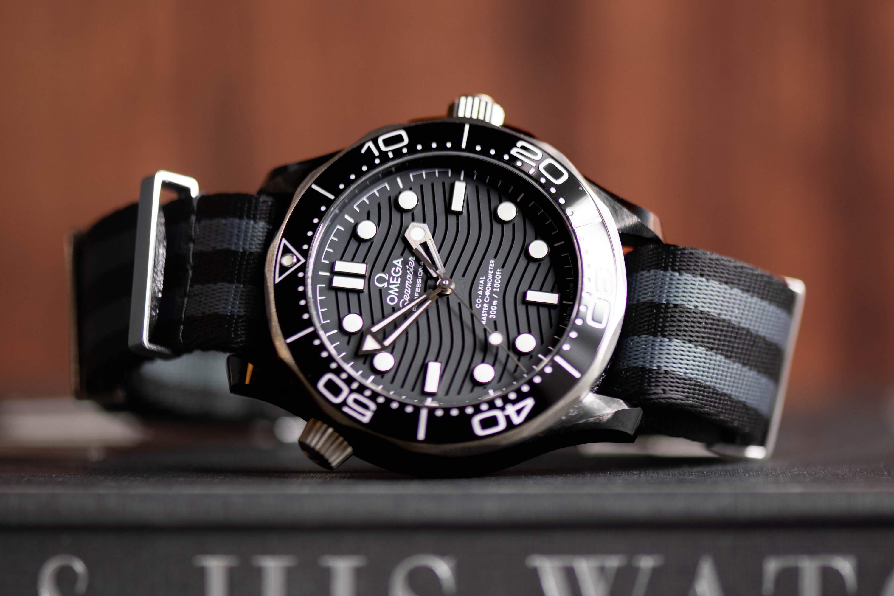 時計 OMEGA Seamaster 2023年新作】オメガ シーマスター 75周年 “サマーブルー