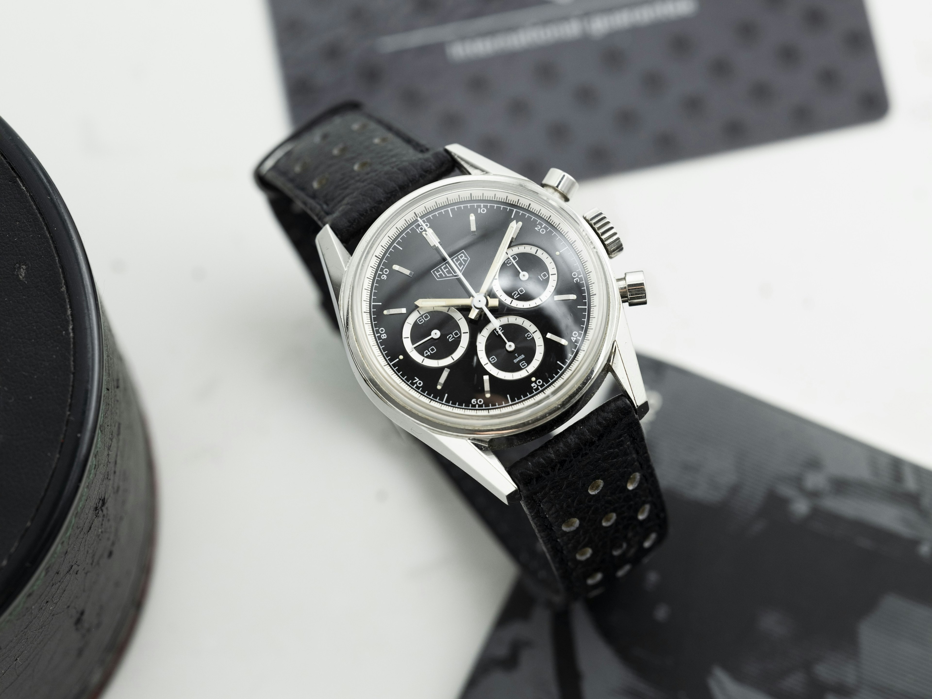 TAG Heuer Carrera 自動巻き時計 ブラック 2000 Tag Heuer Carrera '1964 Re-Edition' For Sale by Auction in
