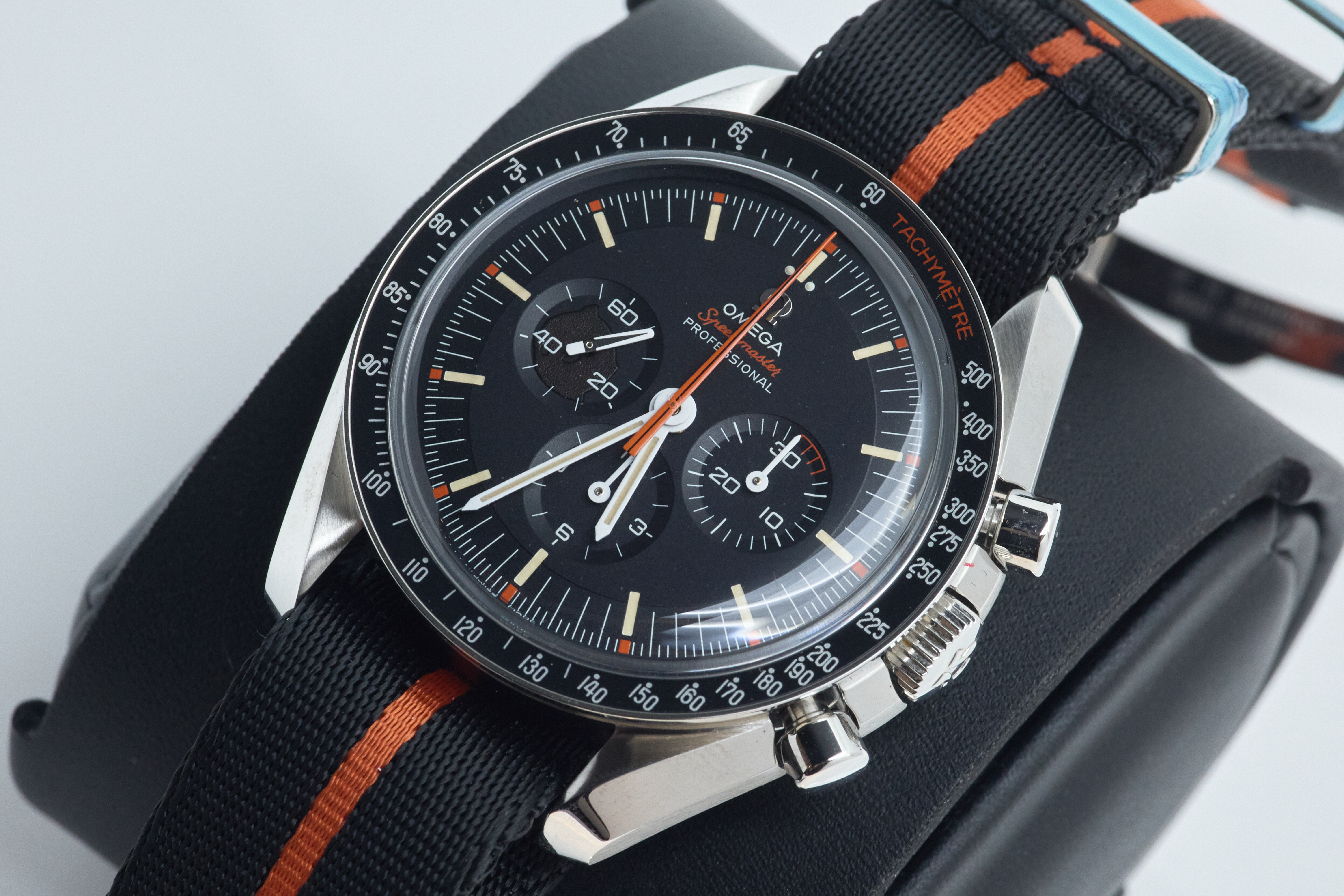 Omega speedmaster ultraman 2018 best sale