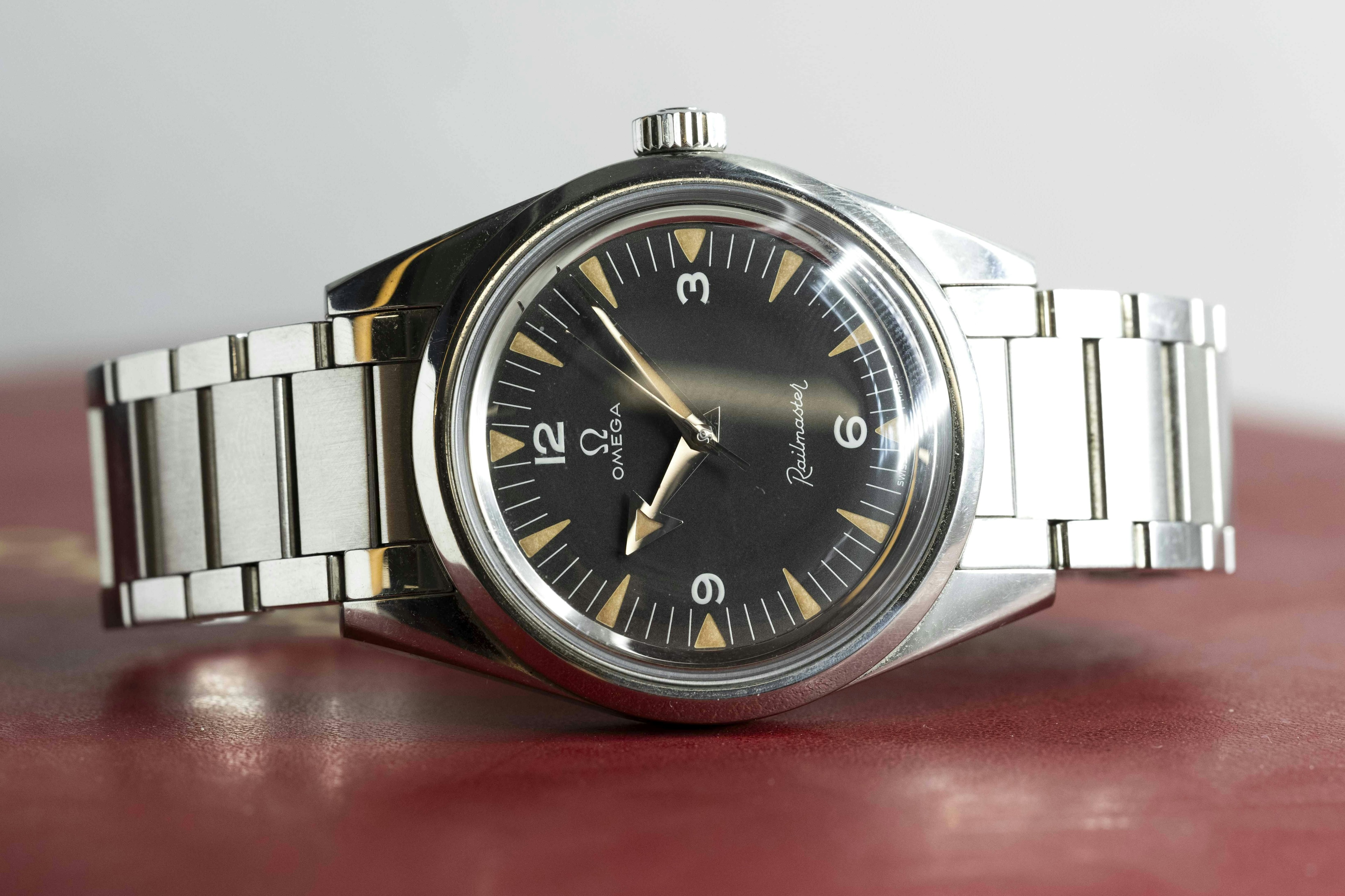 2018 Omega Seamaster Railmaster 