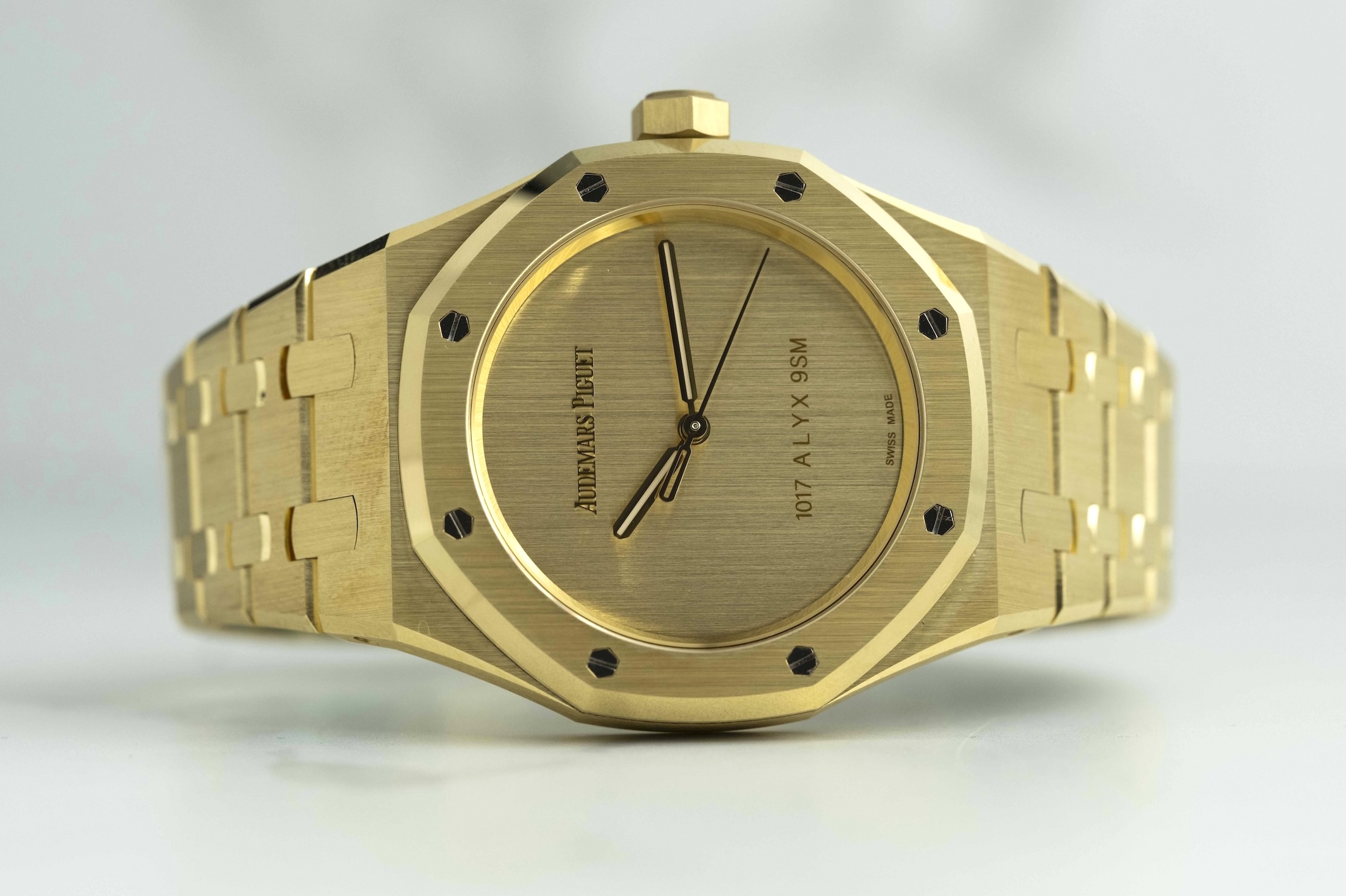 新品未開封 AUDEMARS PIGUET タオル　ブランケット　大判 2023 Audemars Piguet Royal Oak '1017 ALYX 9SM' for sale by
